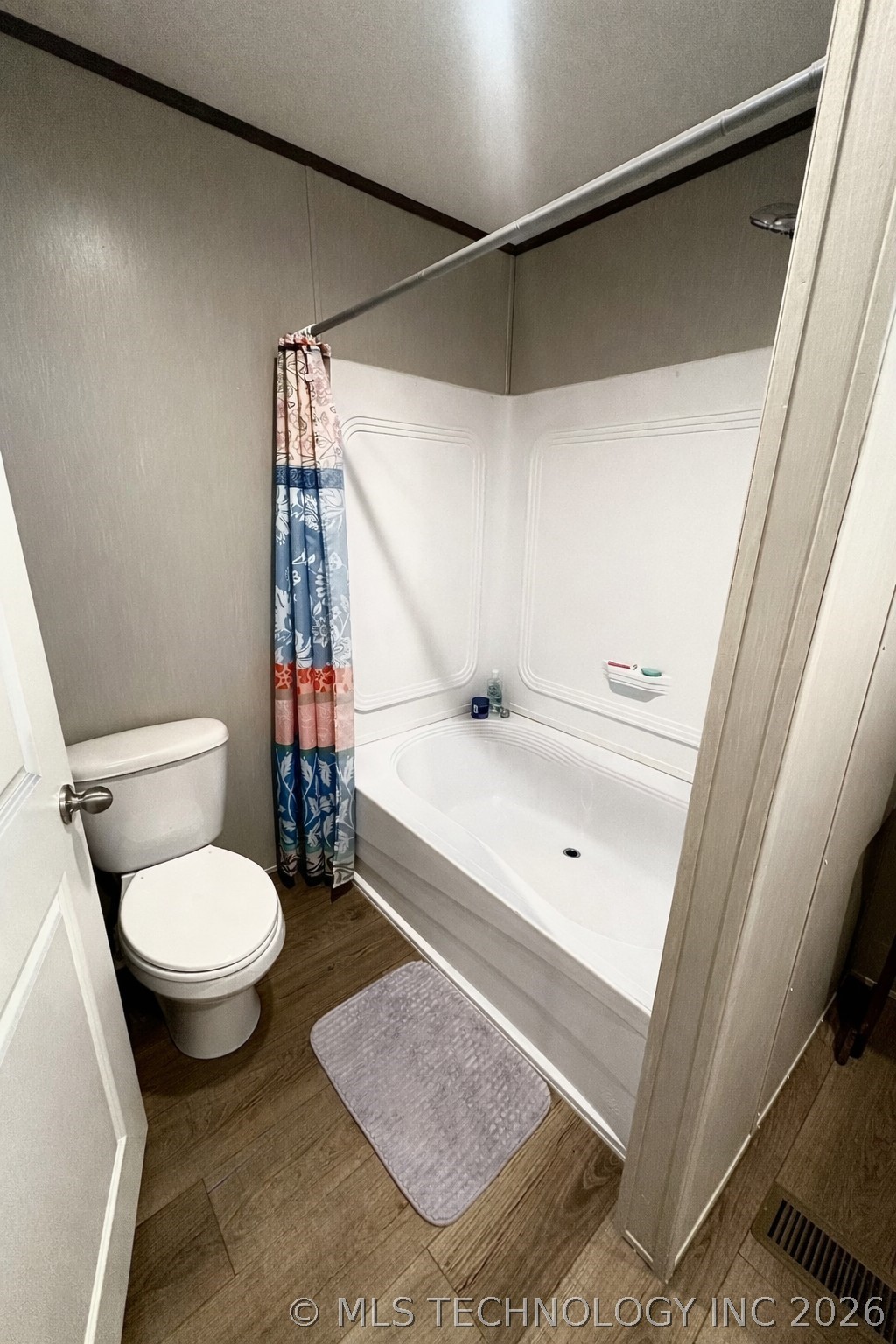 120 S 6th Street Property Photo 11
