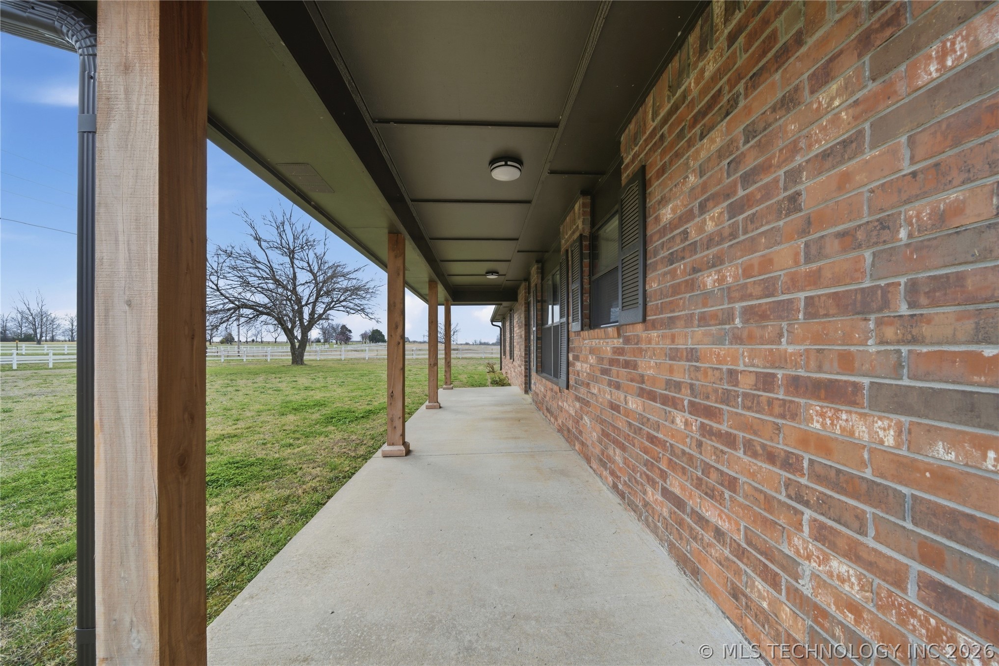 1144 S Mississippi Property Photo 4