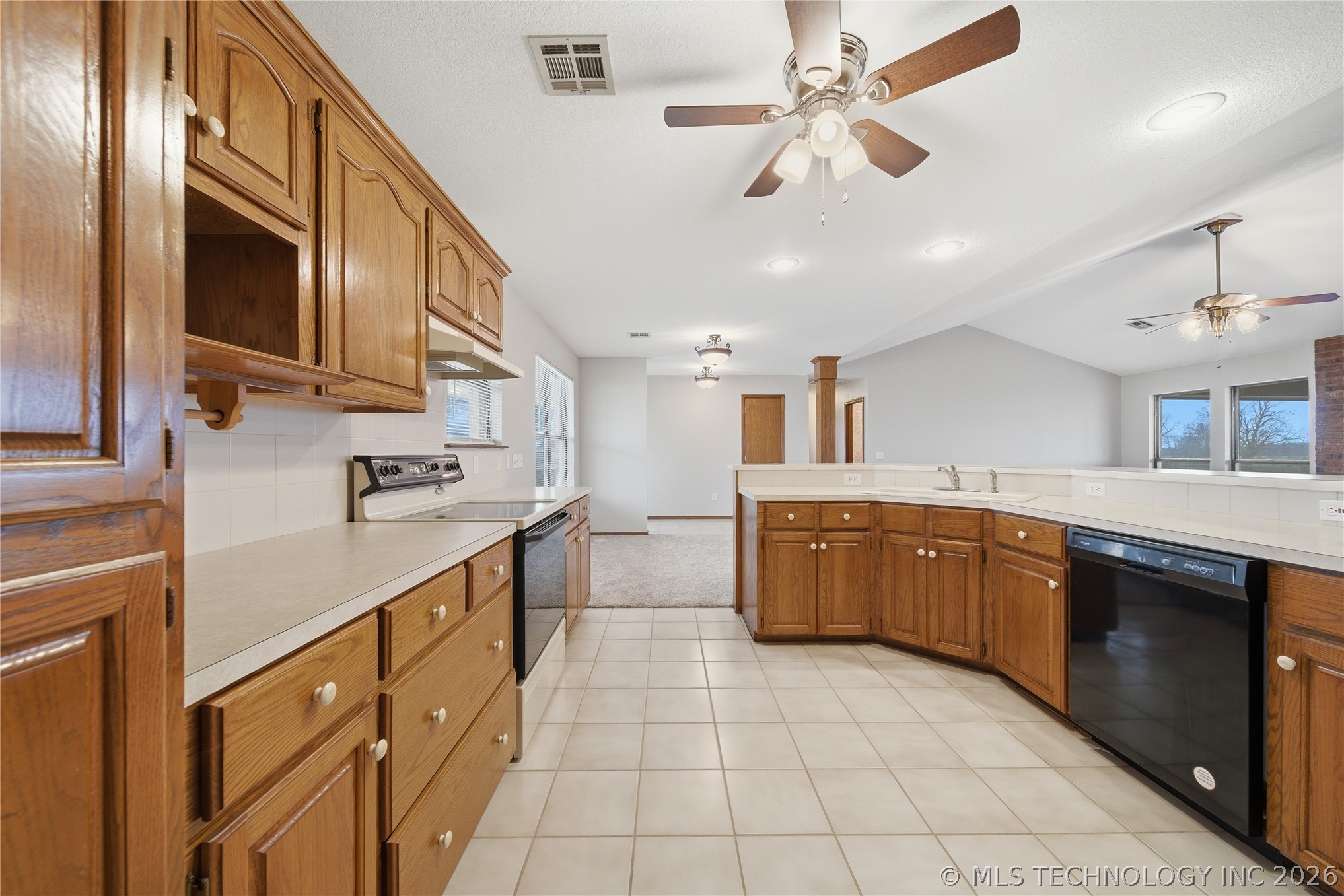 1144 S Mississippi Property Photo 11