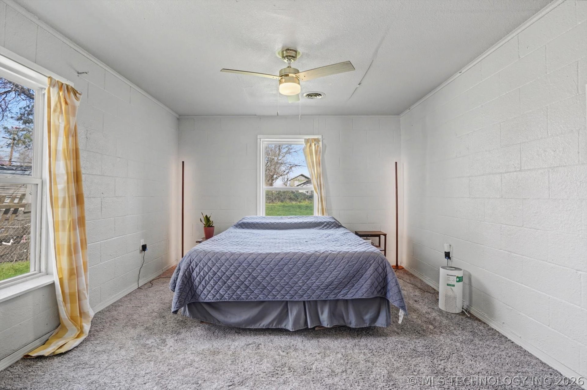 1169 N Atlanta Place Property Photo 9