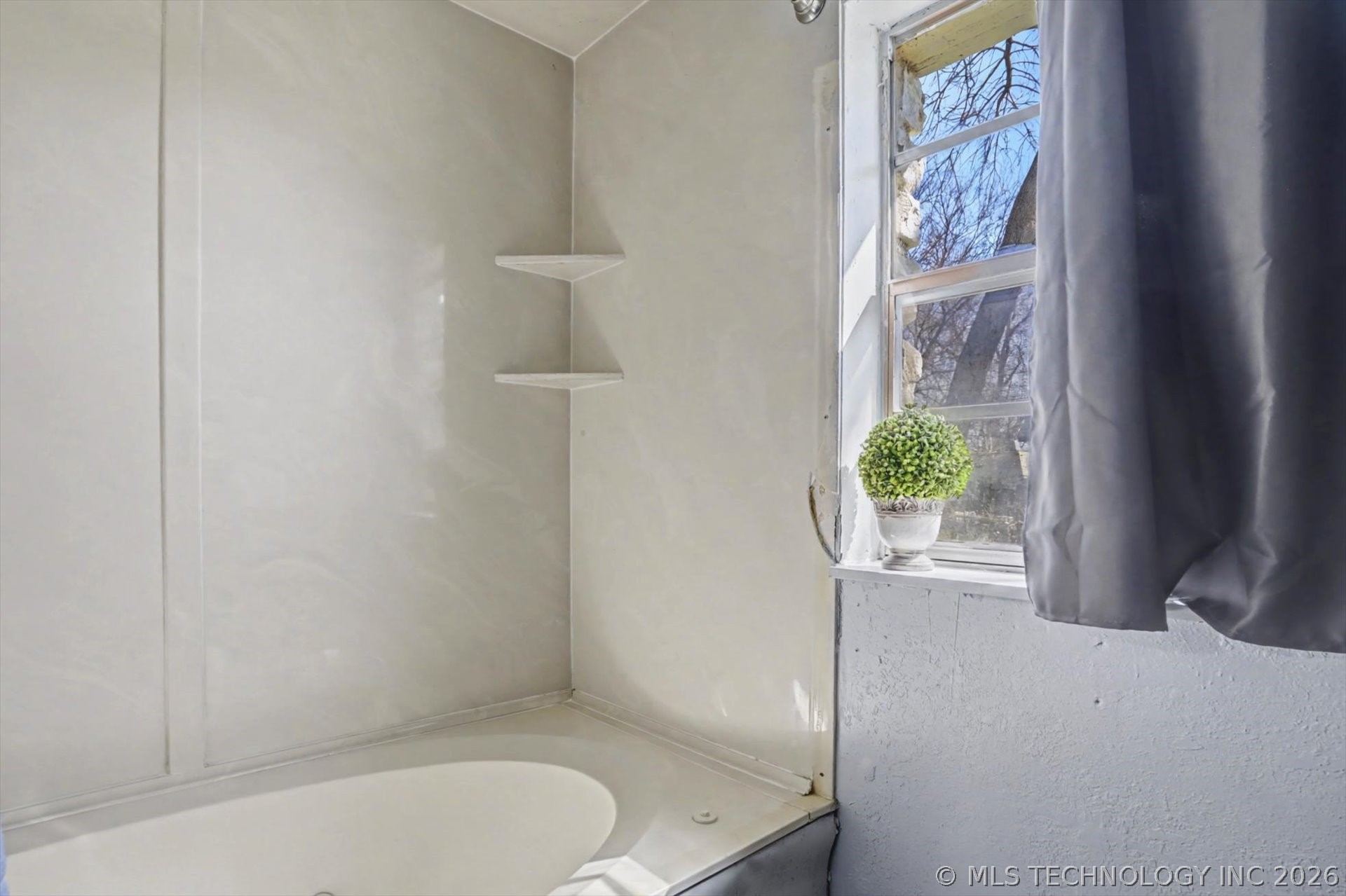 1169 N Atlanta Place Property Photo 15