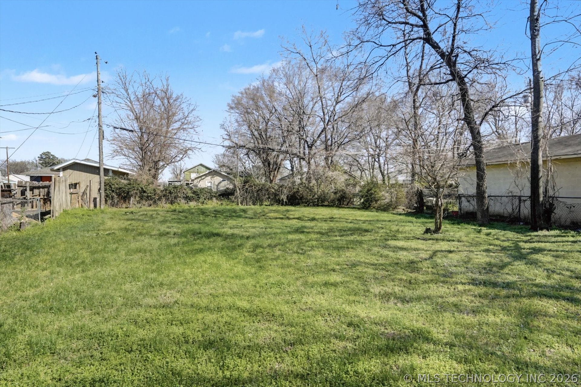 1169 N Atlanta Place Property Photo 21