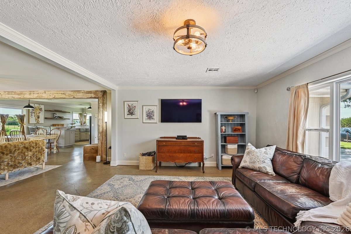 14223 N Memorial Drive Property Photo 8