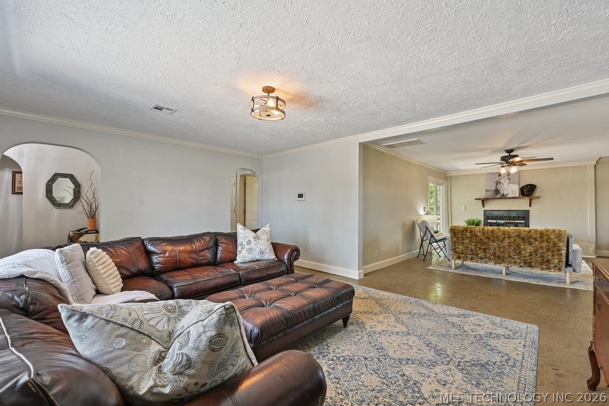 14223 N Memorial Drive Property Photo 11