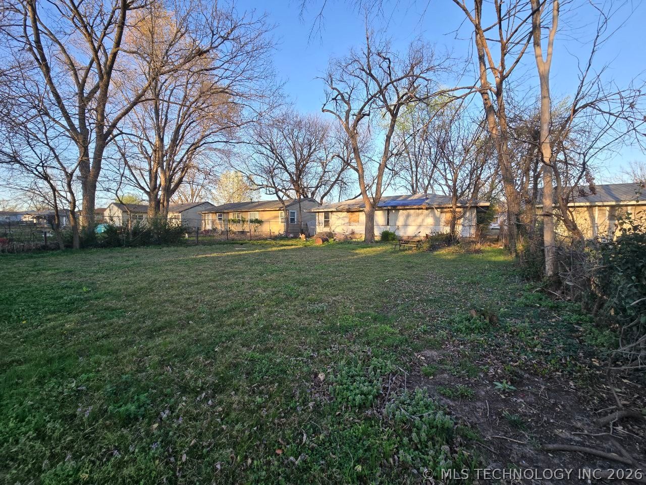 1869 S Armstrong Avenue Property Photo 2