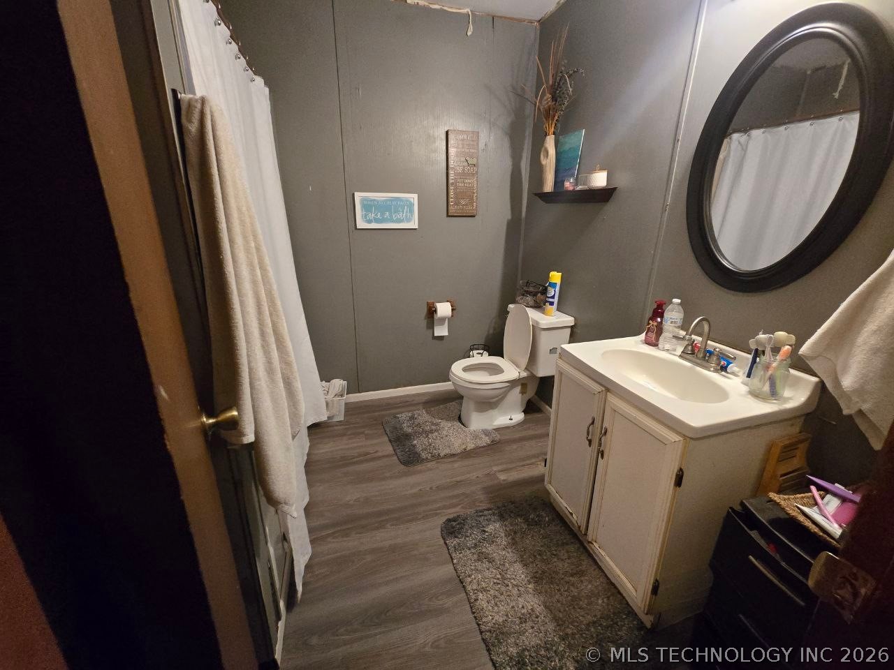 1869 S Armstrong Avenue Property Photo 18