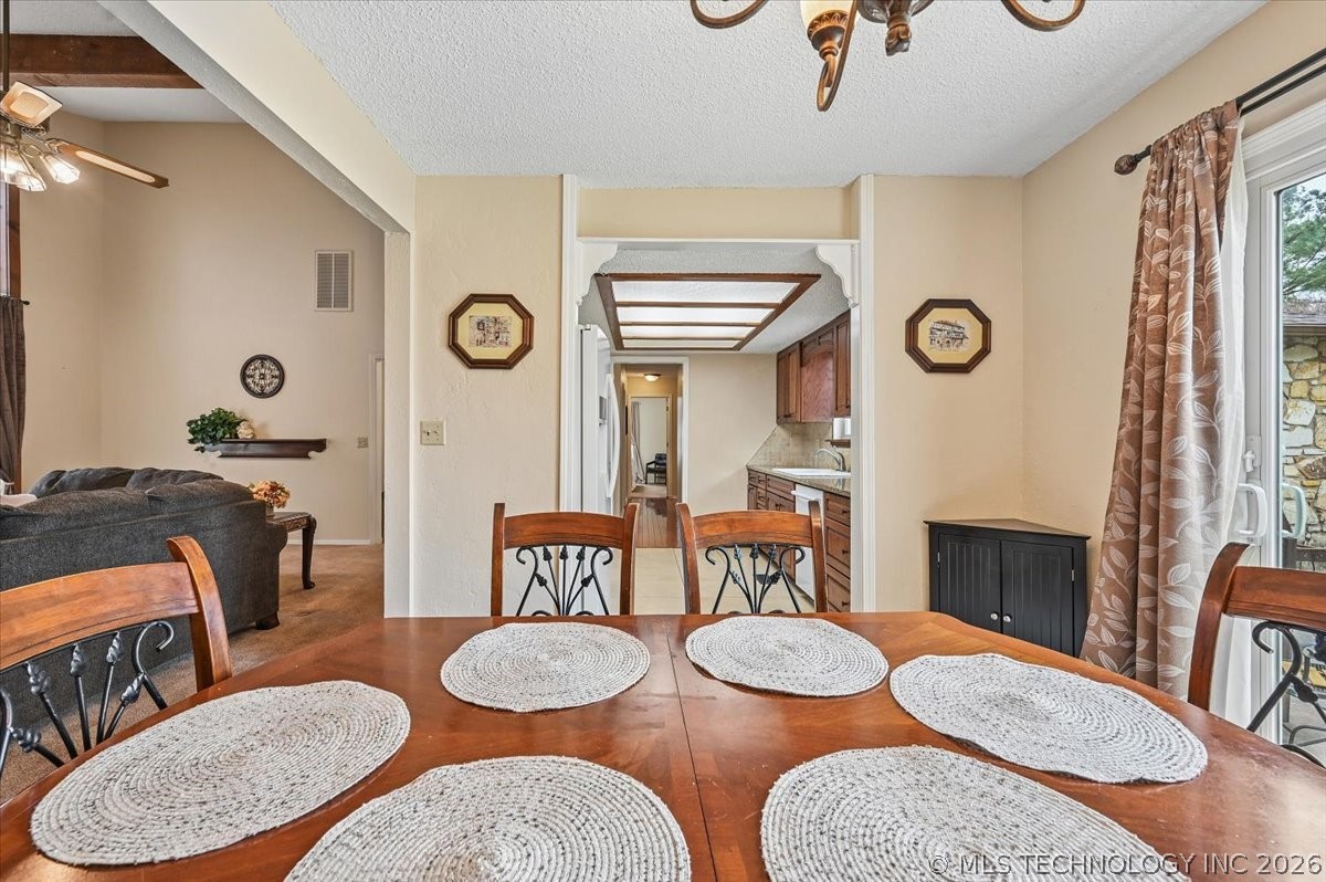 6522 S 111th East Avenue Property Photo 11