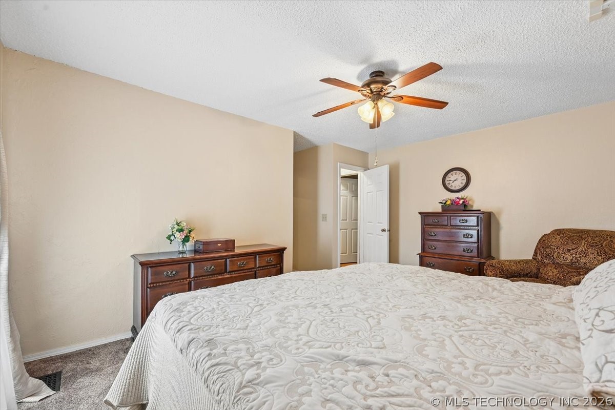 6522 S 111th East Avenue Property Photo 17