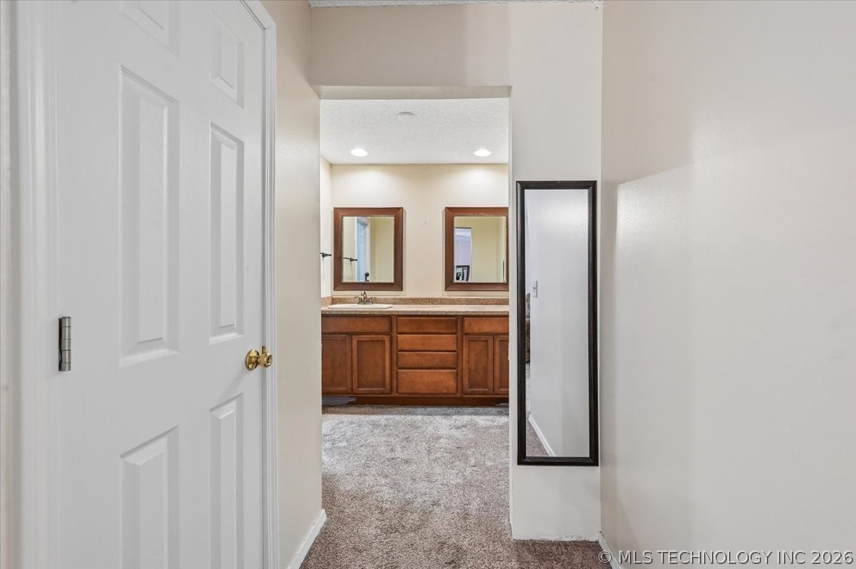 6522 S 111th East Avenue Property Photo 18