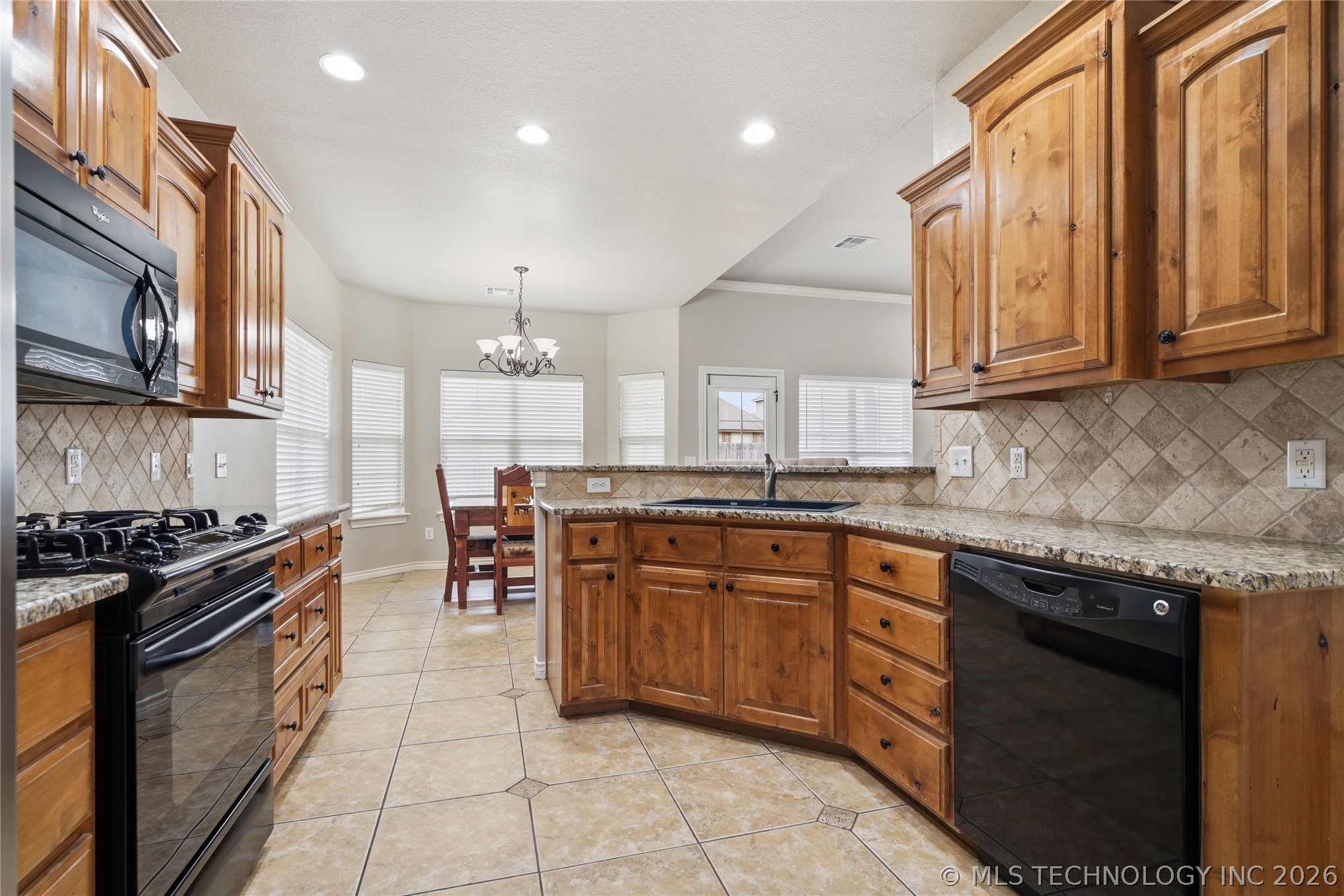 2608675 Property Photo 8