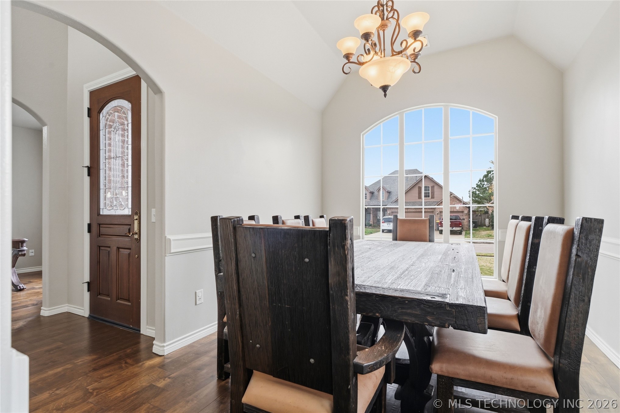 2608675 Property Photo 19