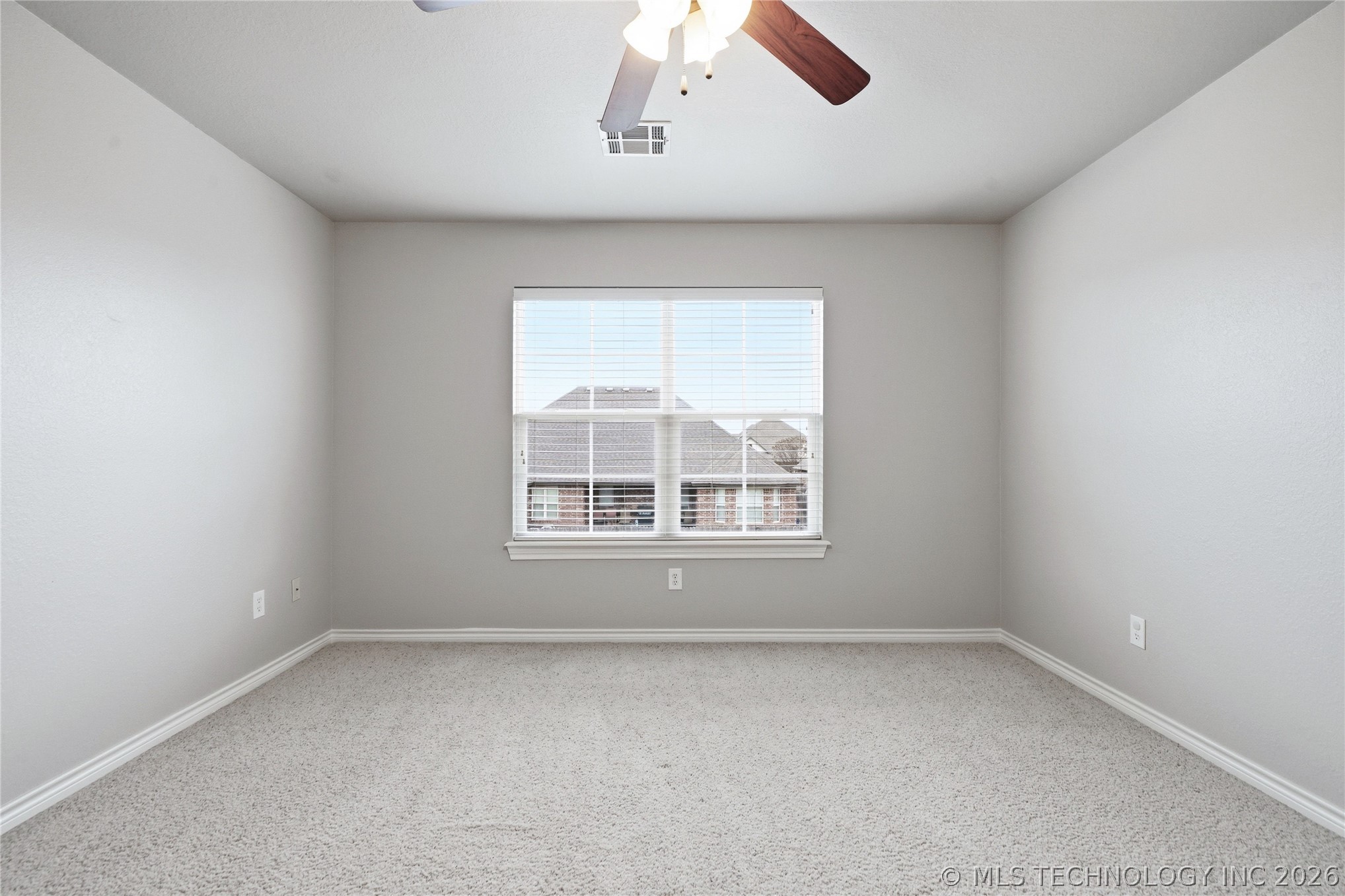 2608675 Property Photo 35