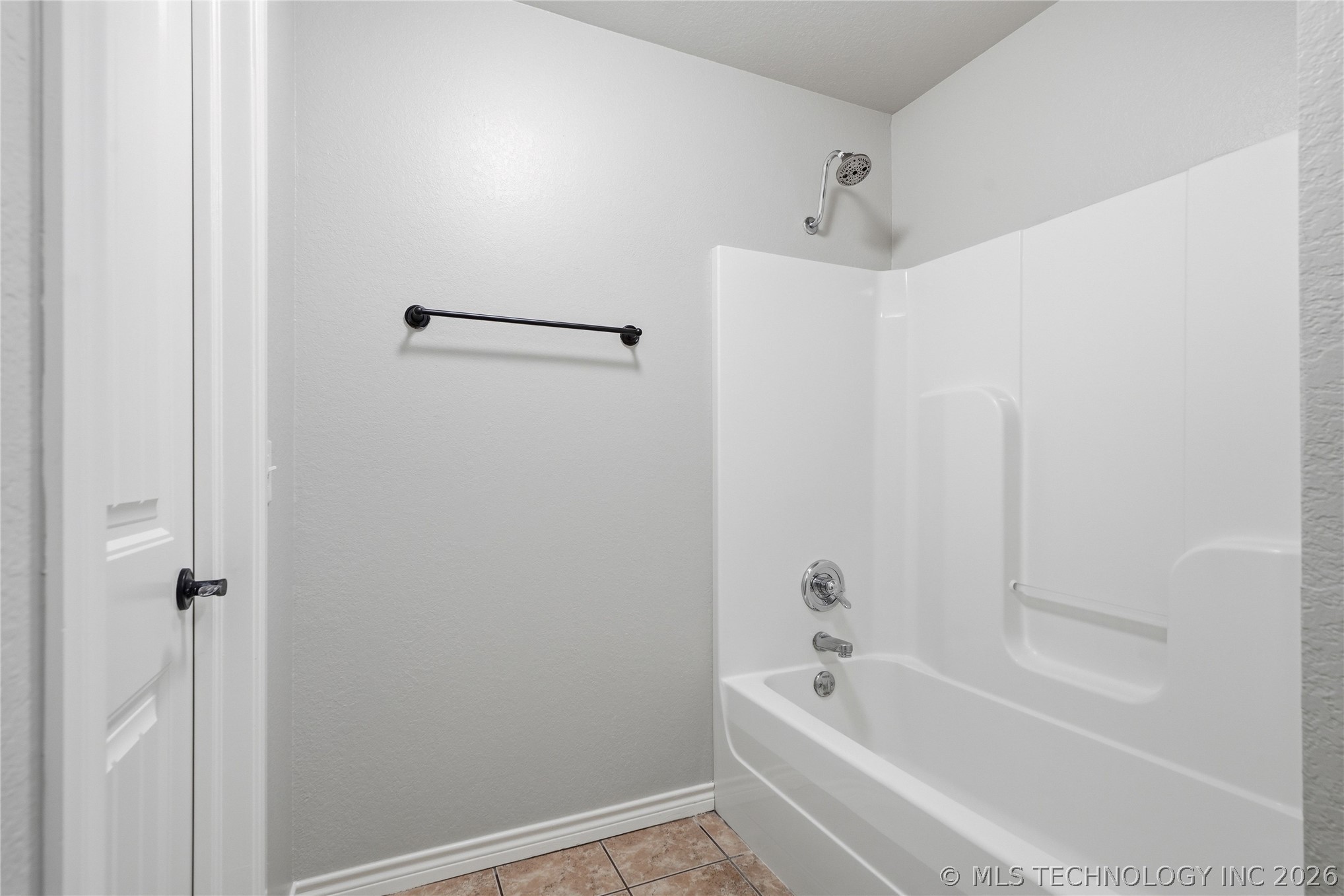 2608675 Property Photo 38