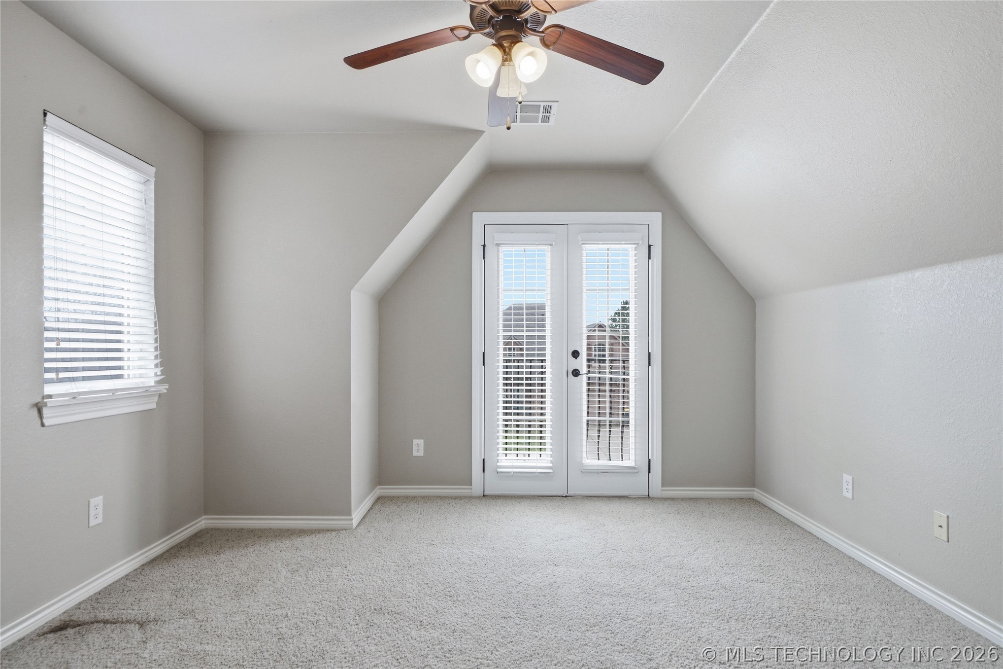 2608675 Property Photo 42