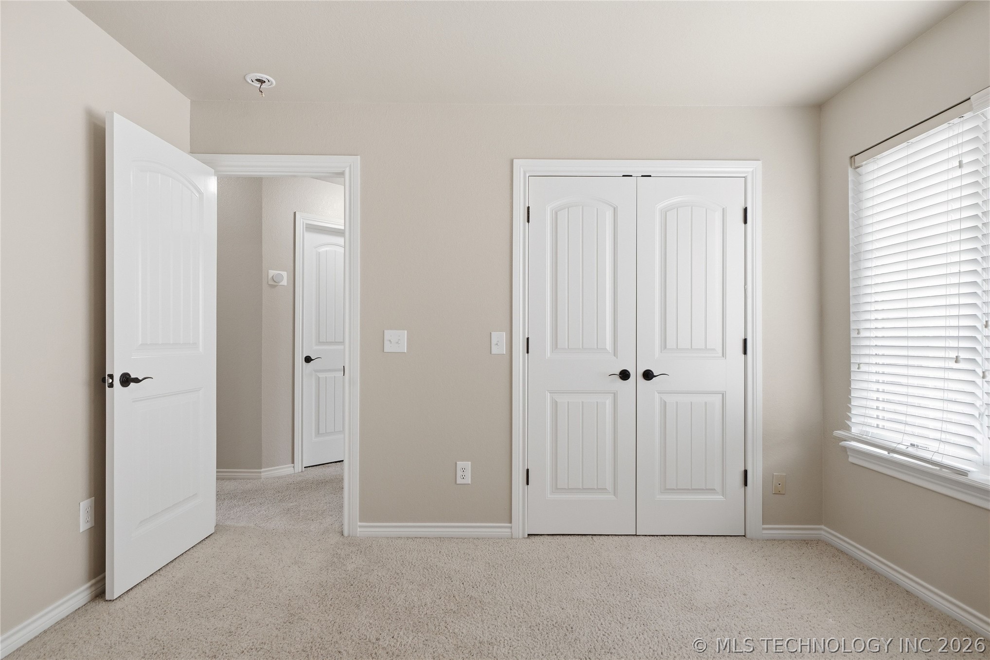 2608675 Property Photo 44