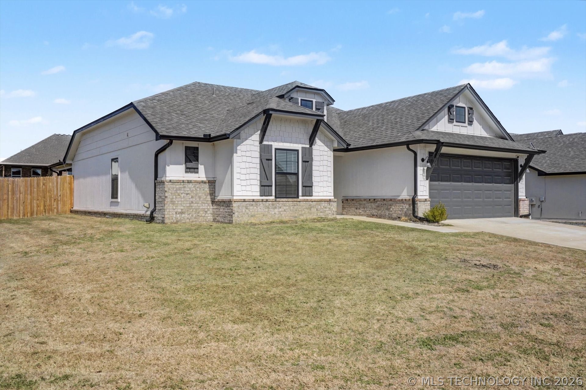 7303 E 89th Street Property Photo 4