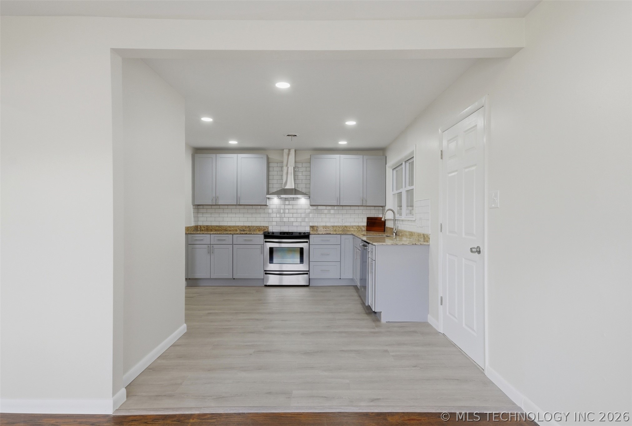 2549 Monta Place Property Photo 12