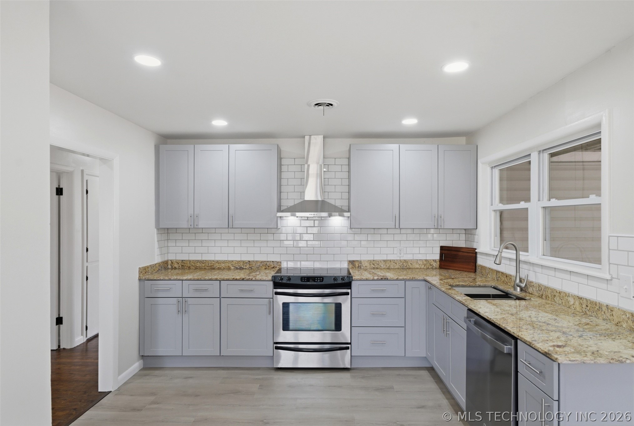 2549 Monta Place Property Photo 13