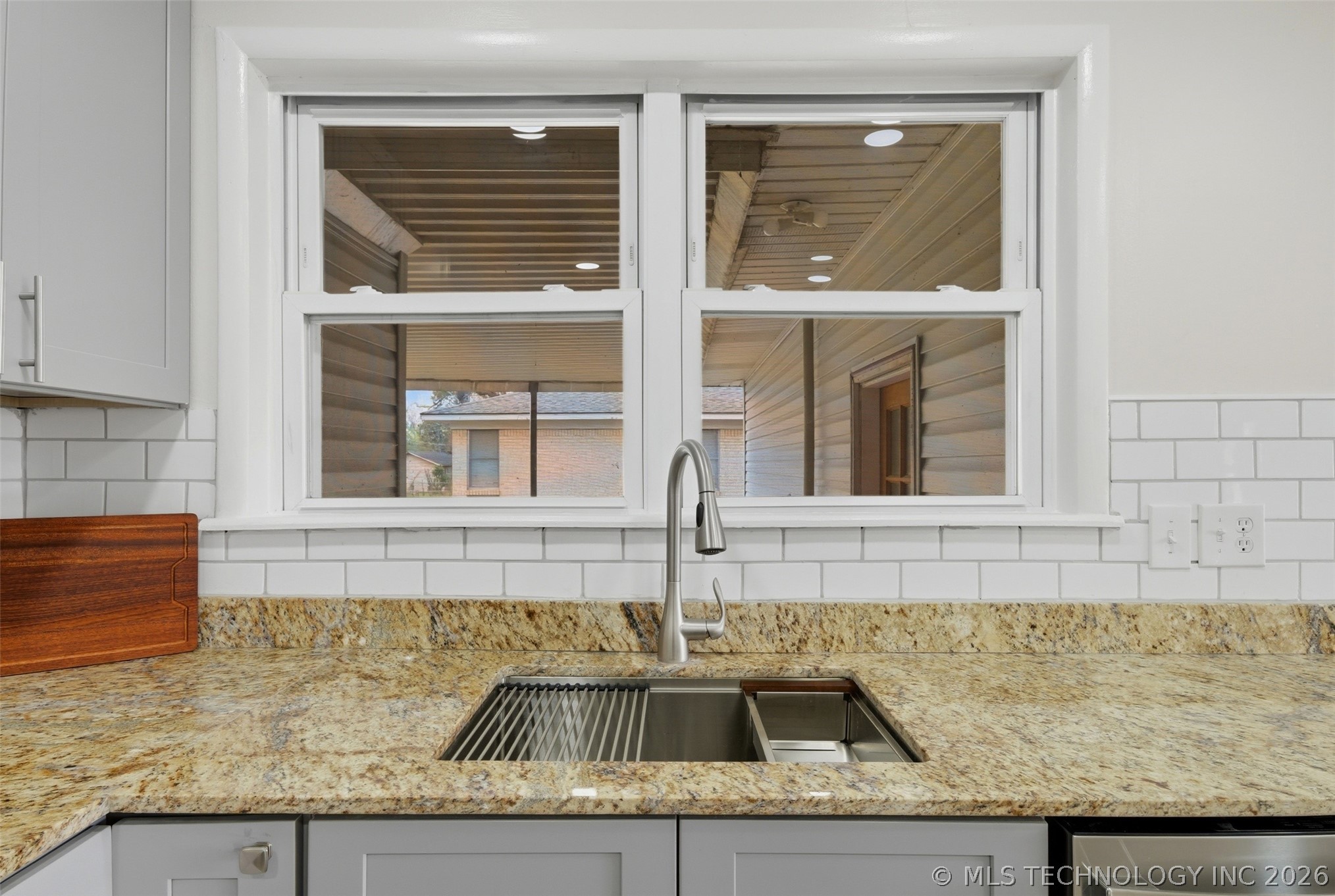 2549 Monta Place Property Photo 16