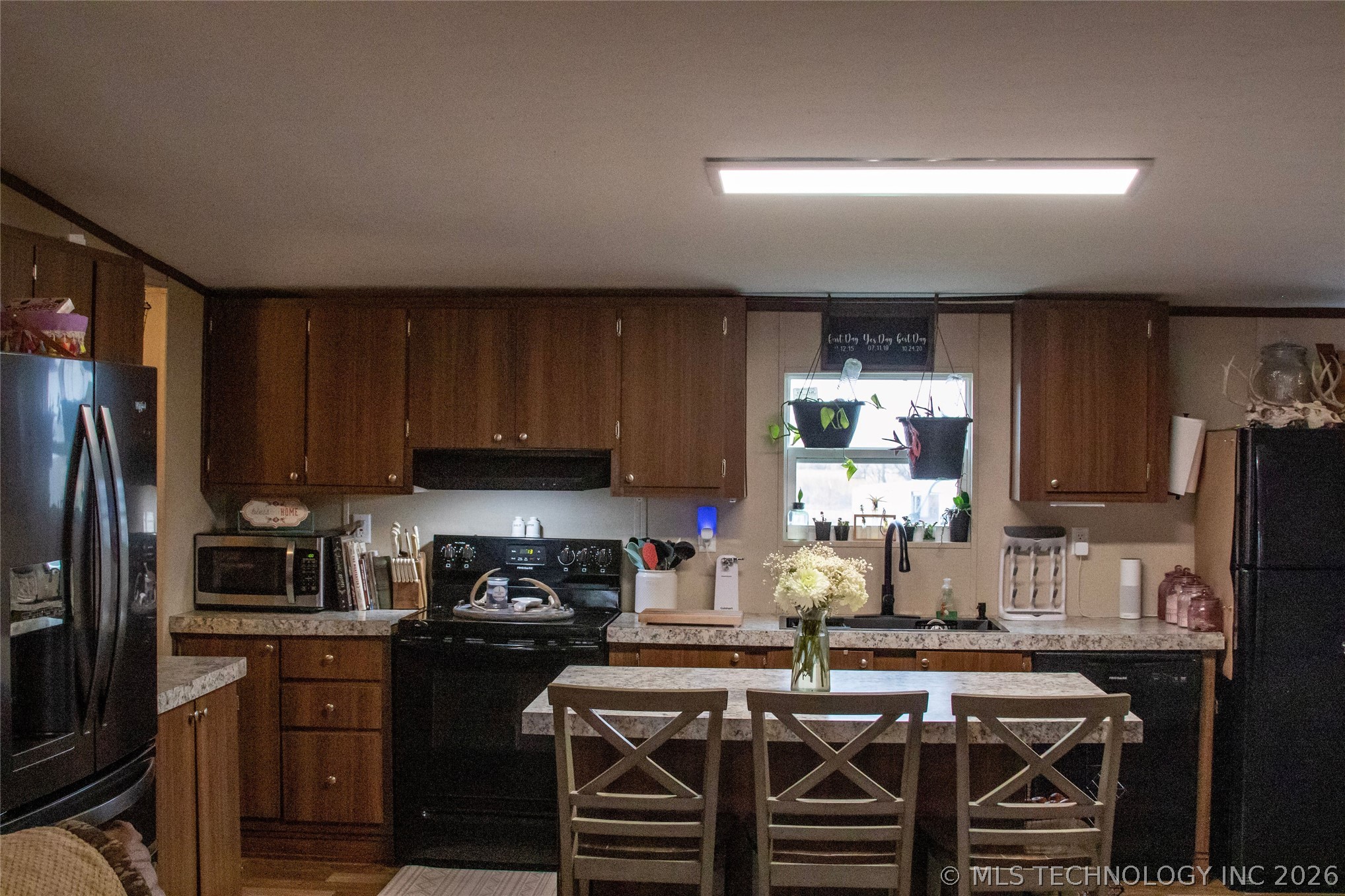 17810 Harreld Road Property Photo 7