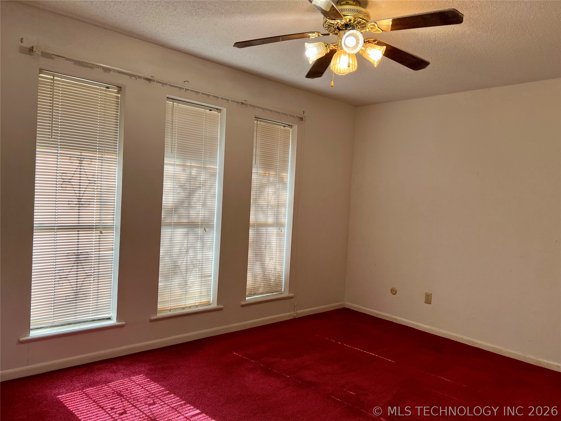 906 Briarwood Place Property Photo 18