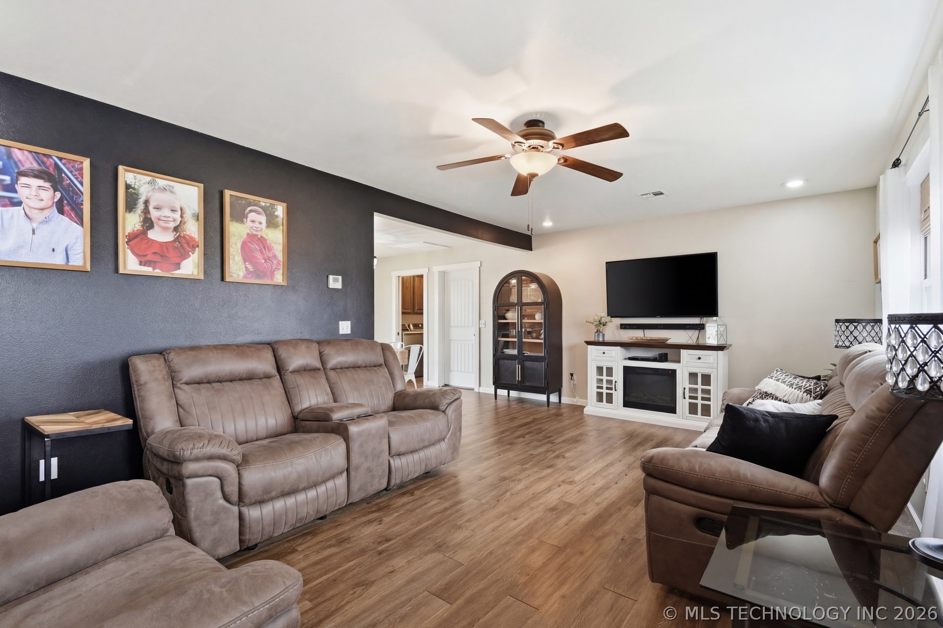 16145 Ew 255th Road Property Photo 7