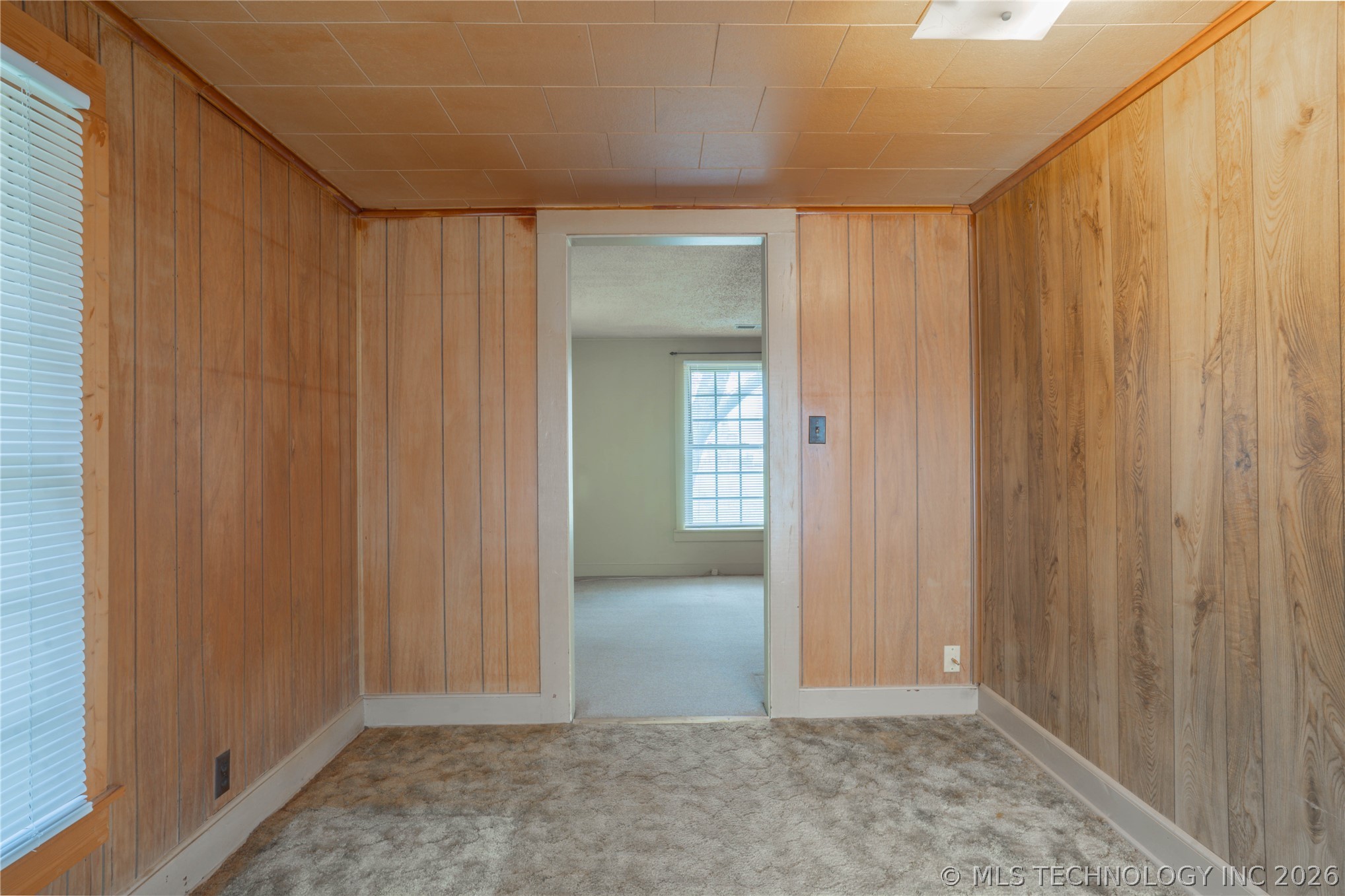6501 N Quaker Avenue Property Photo 9