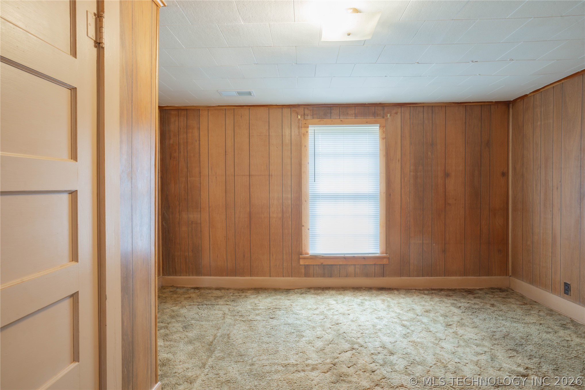 6501 N Quaker Avenue Property Photo 10