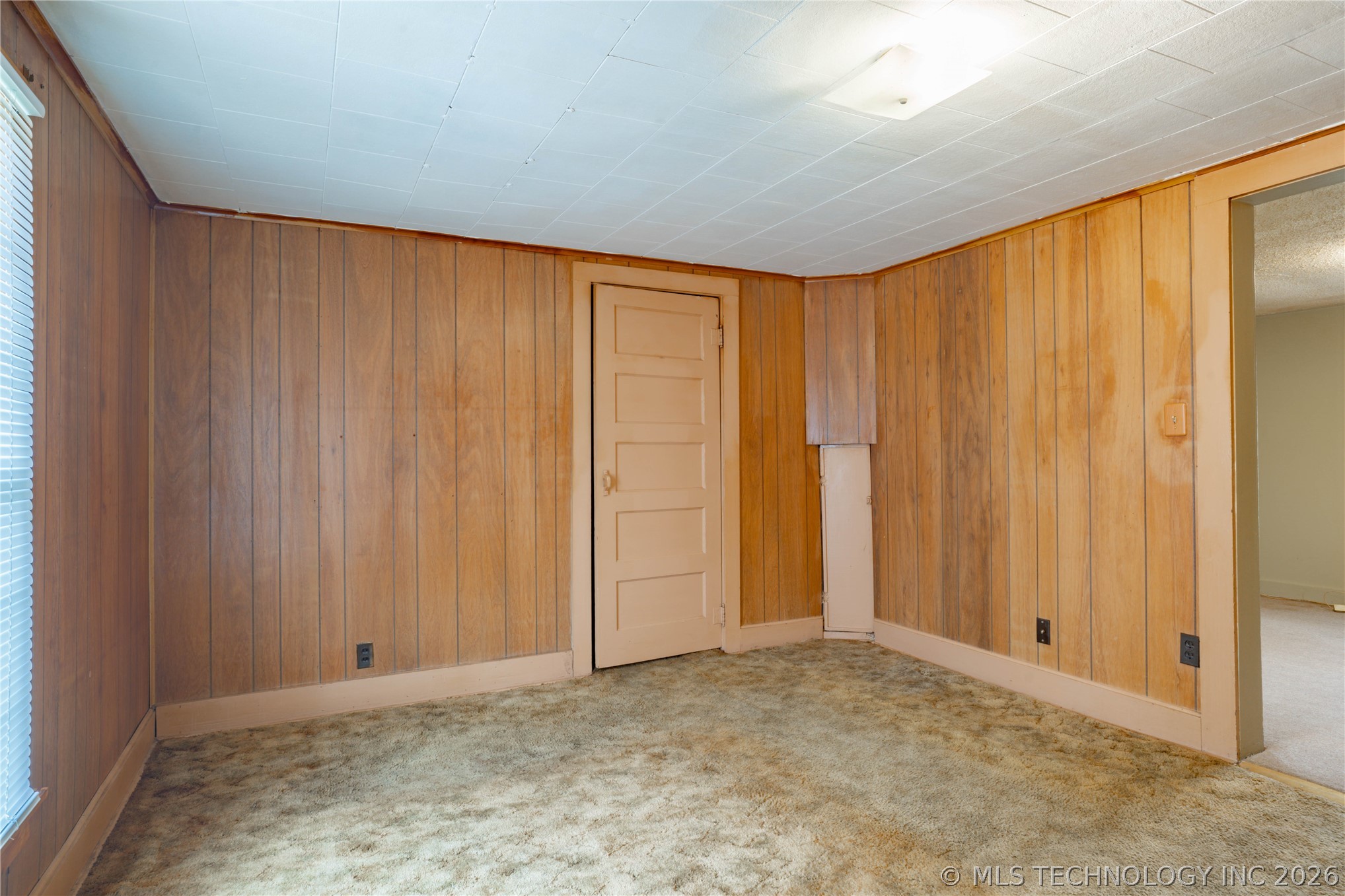 6501 N Quaker Avenue Property Photo 11