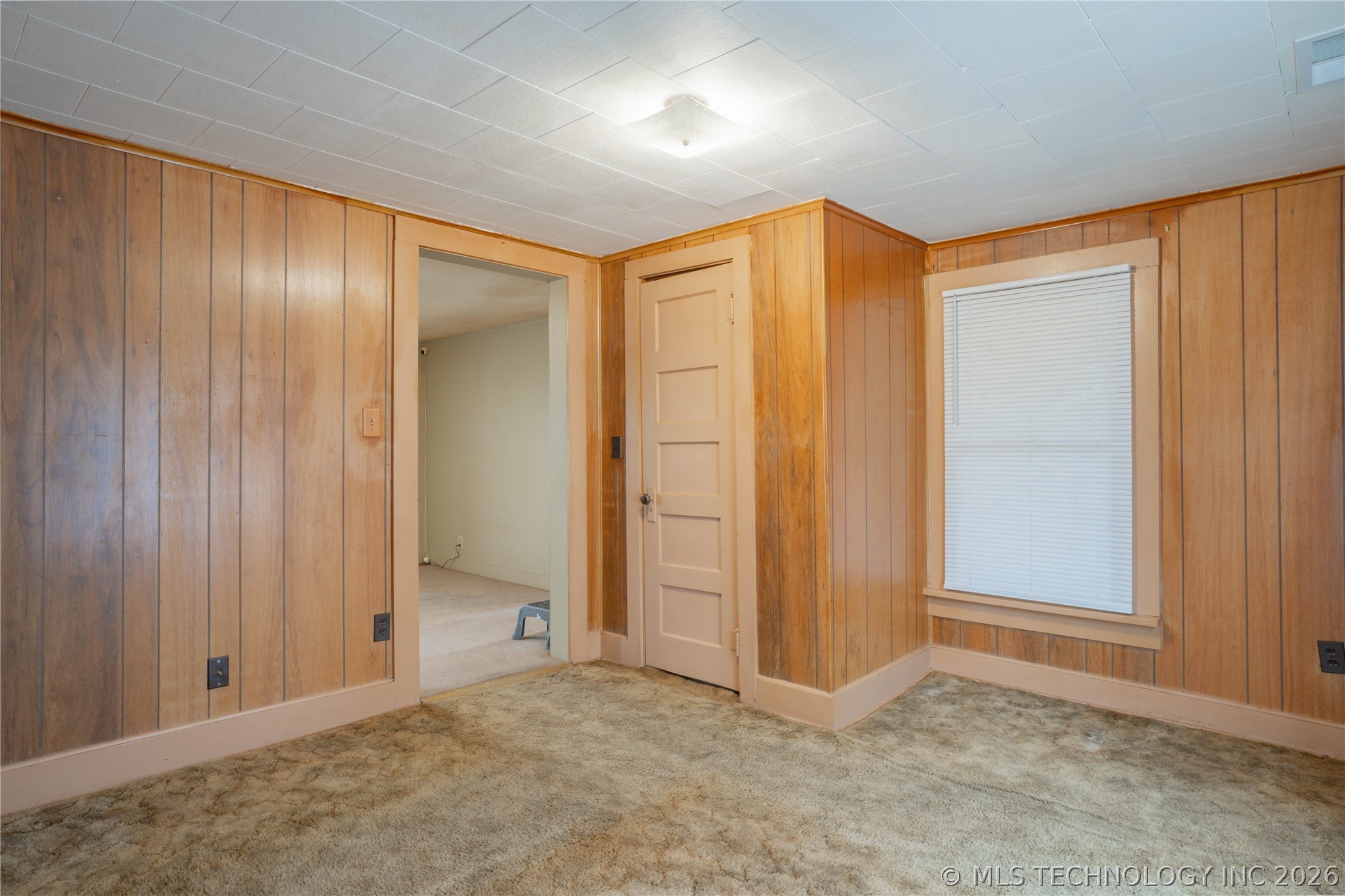 6501 N Quaker Avenue Property Photo 12