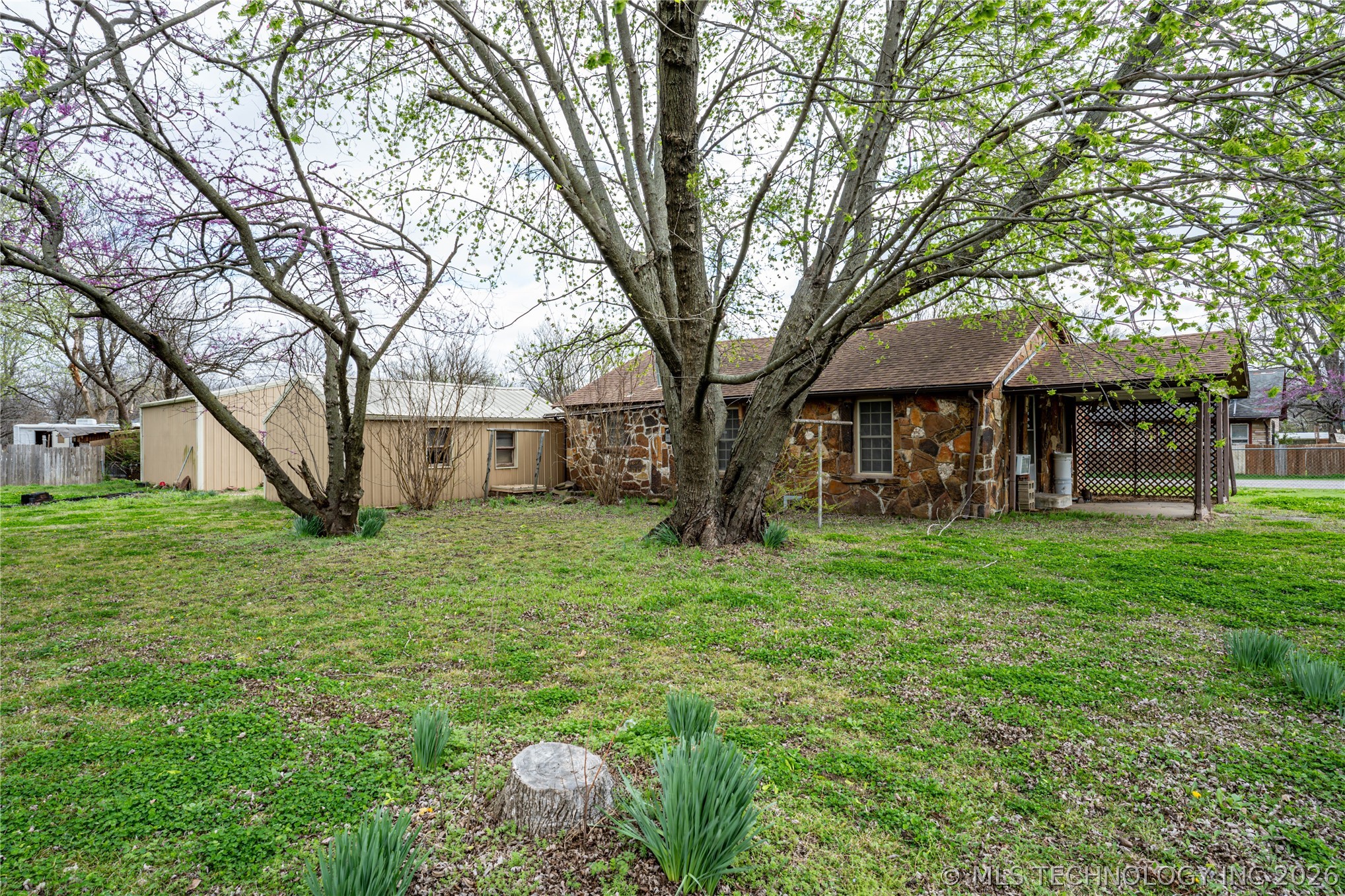 6501 N Quaker Avenue Property Photo 20