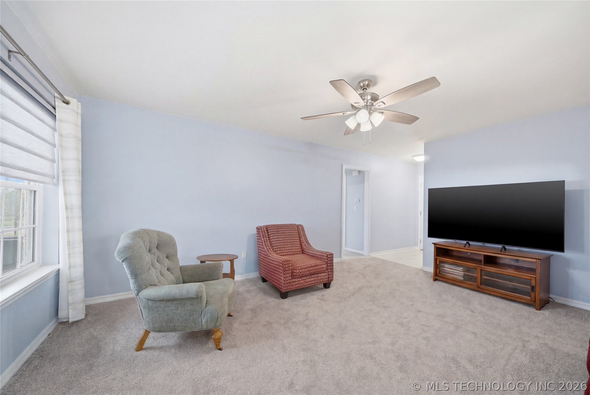 407 W Tobago Drive Property Photo 5