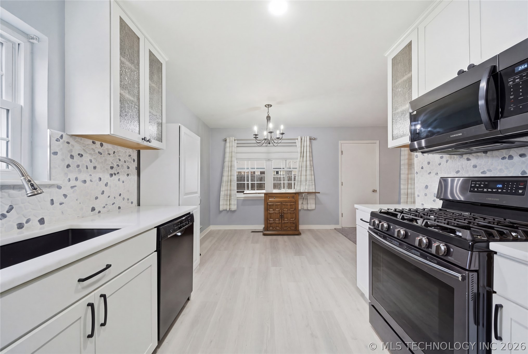 407 W Tobago Drive Property Photo 10