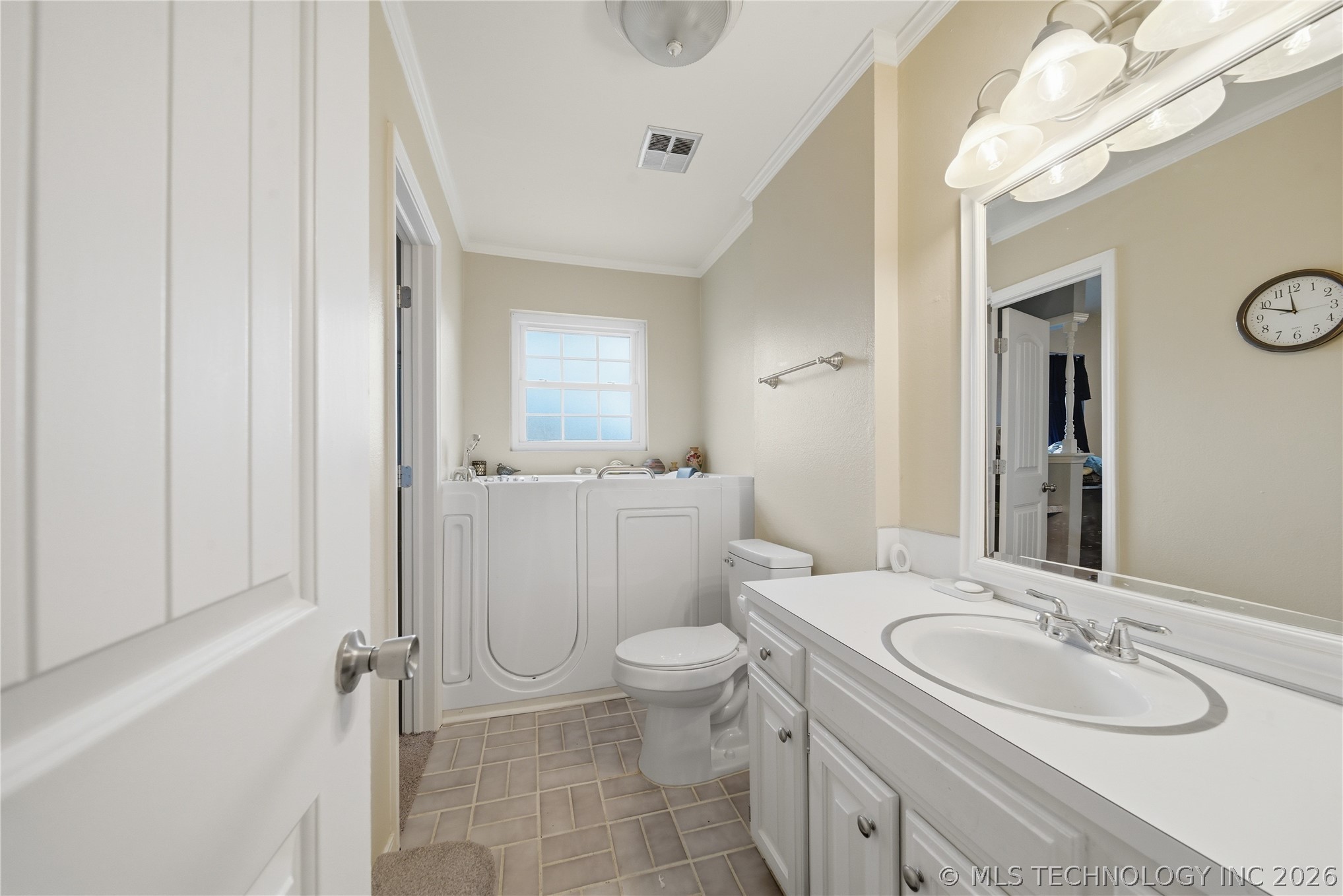 407 W Tobago Drive Property Photo 14