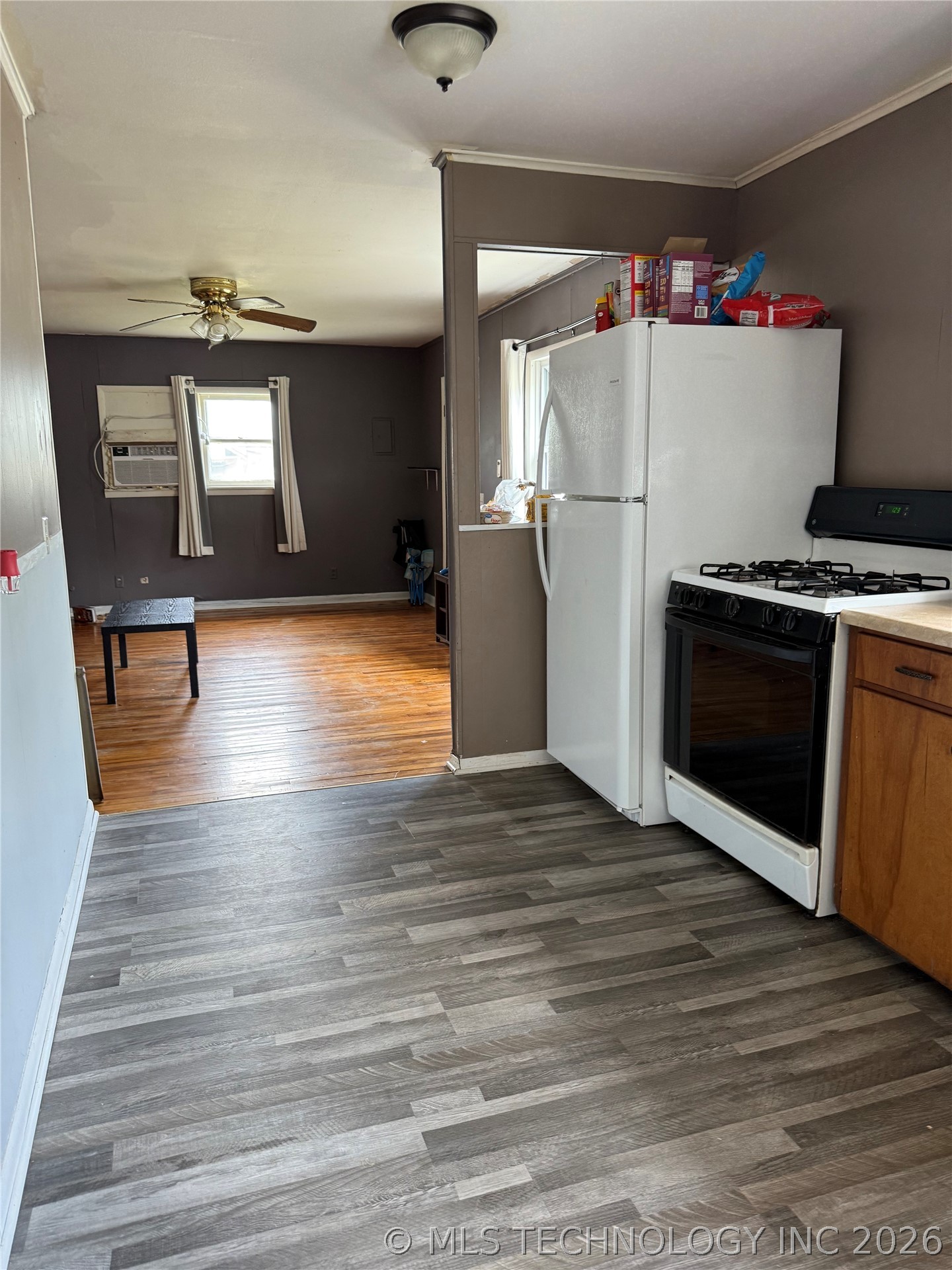 604 Willow Street Property Photo 5