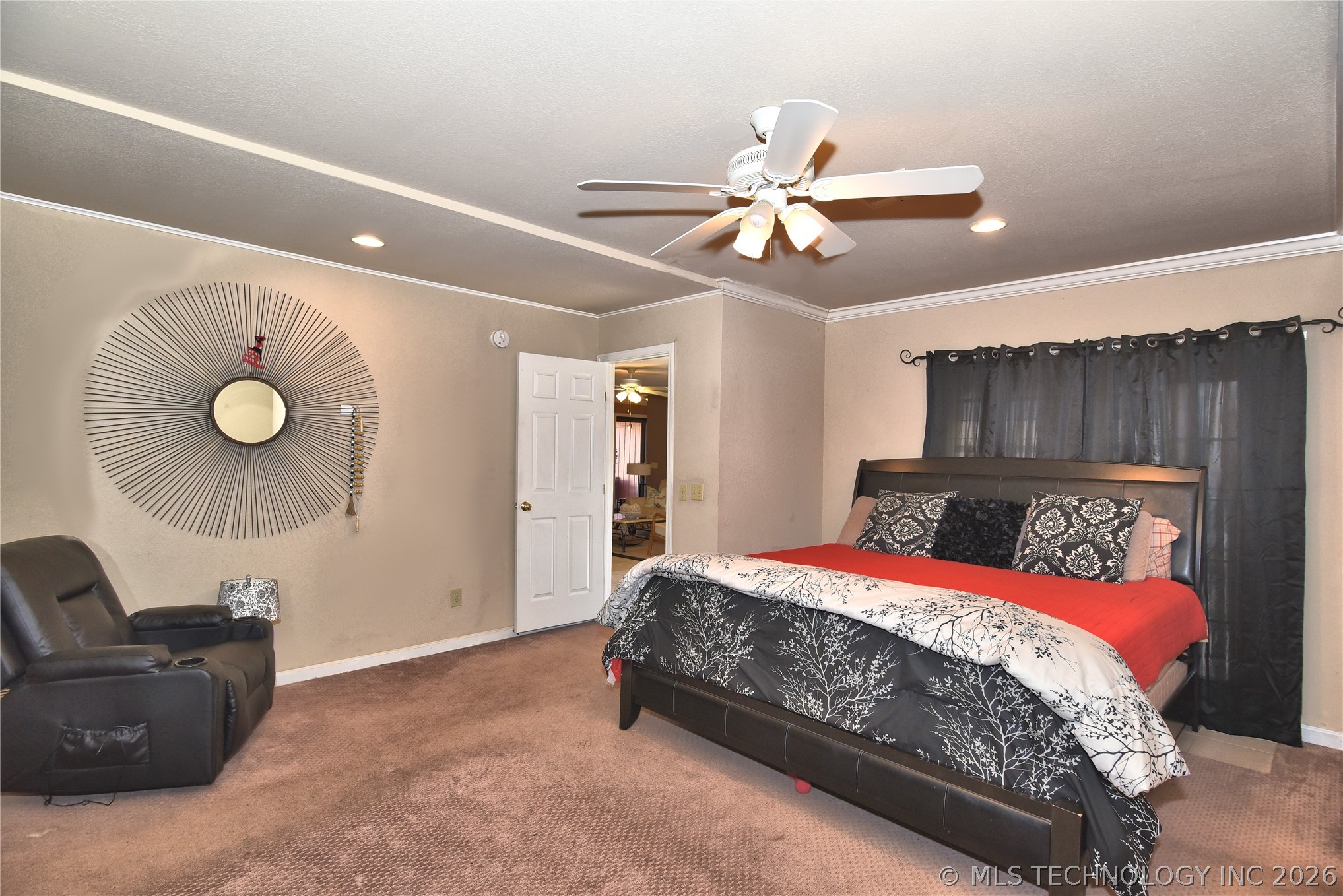 1810 W Independence Street N Property Photo 14