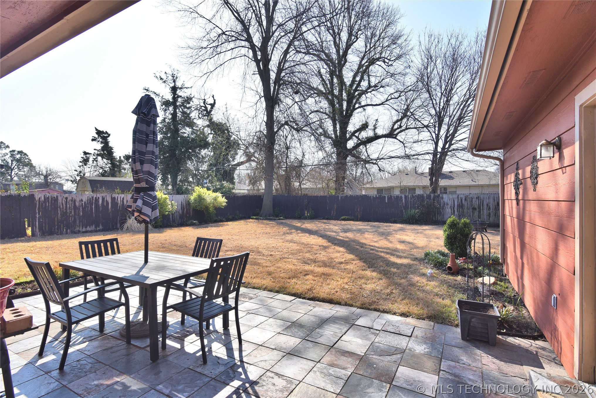 1810 W Independence Street N Property Photo 25