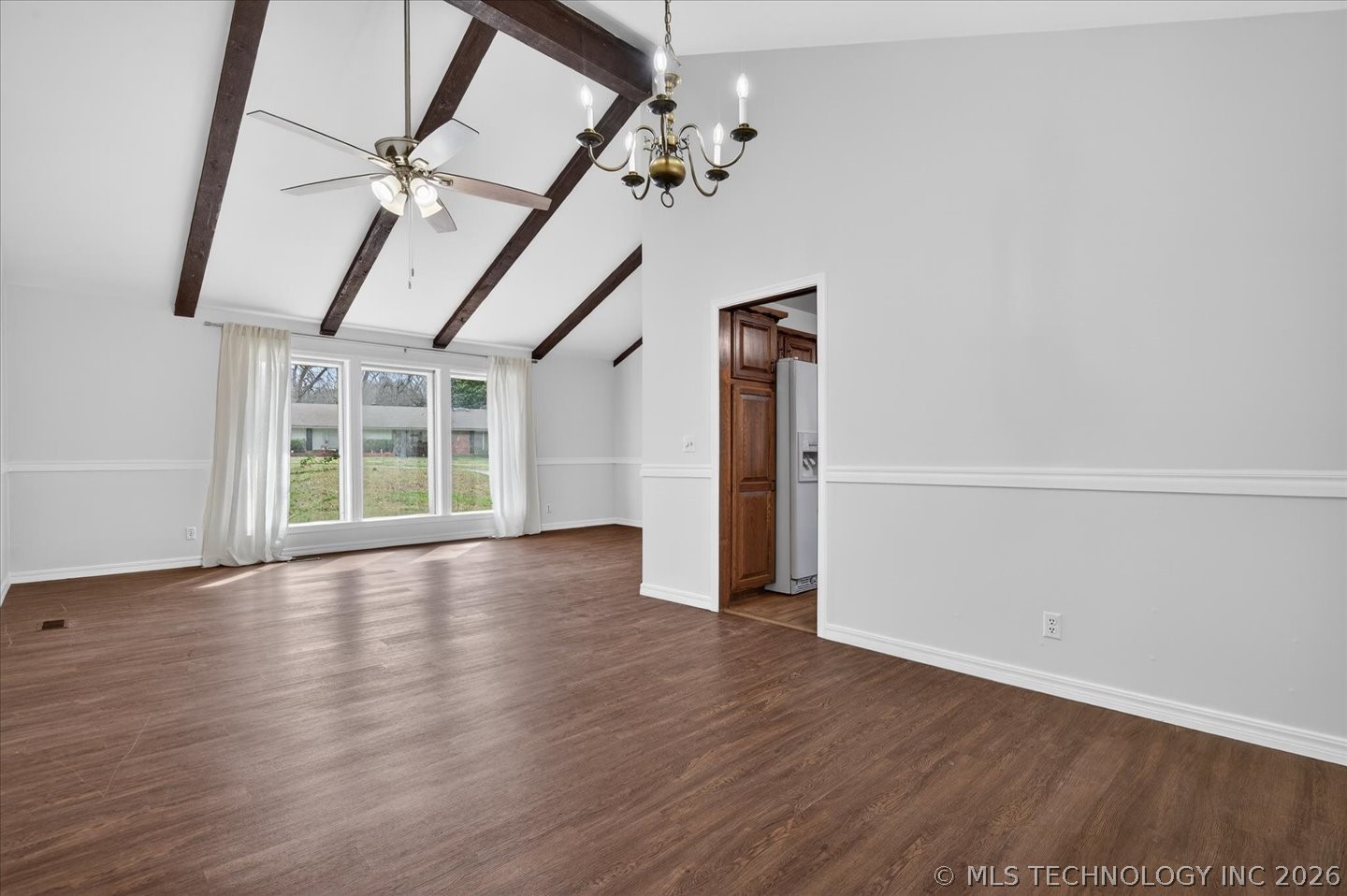 837 Winding Way Property Photo 11