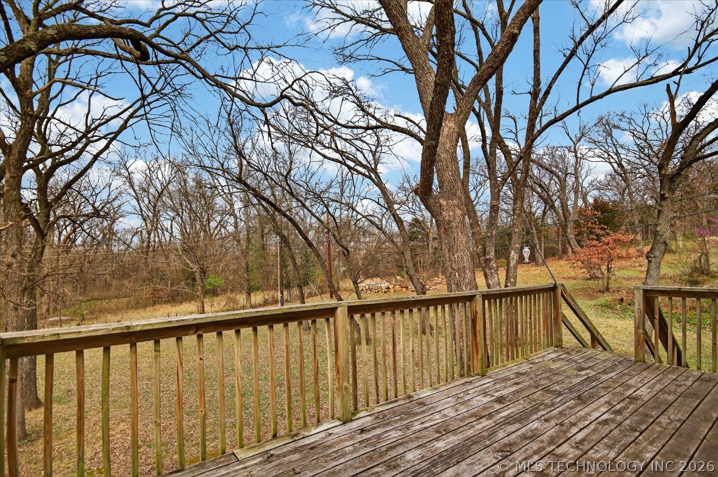 837 Winding Way Property Photo 26