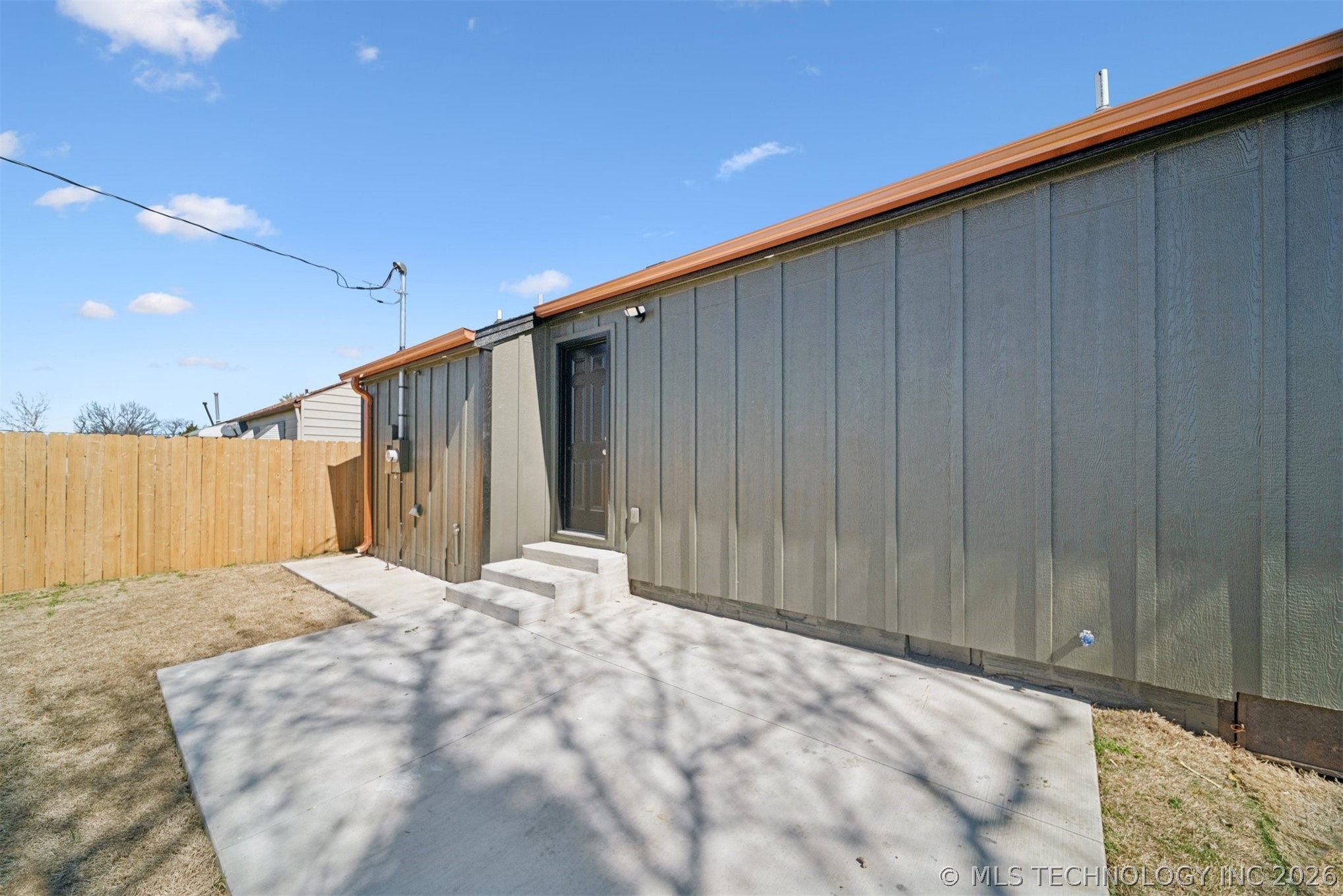 1508 N Irvington Avenue Property Photo 15