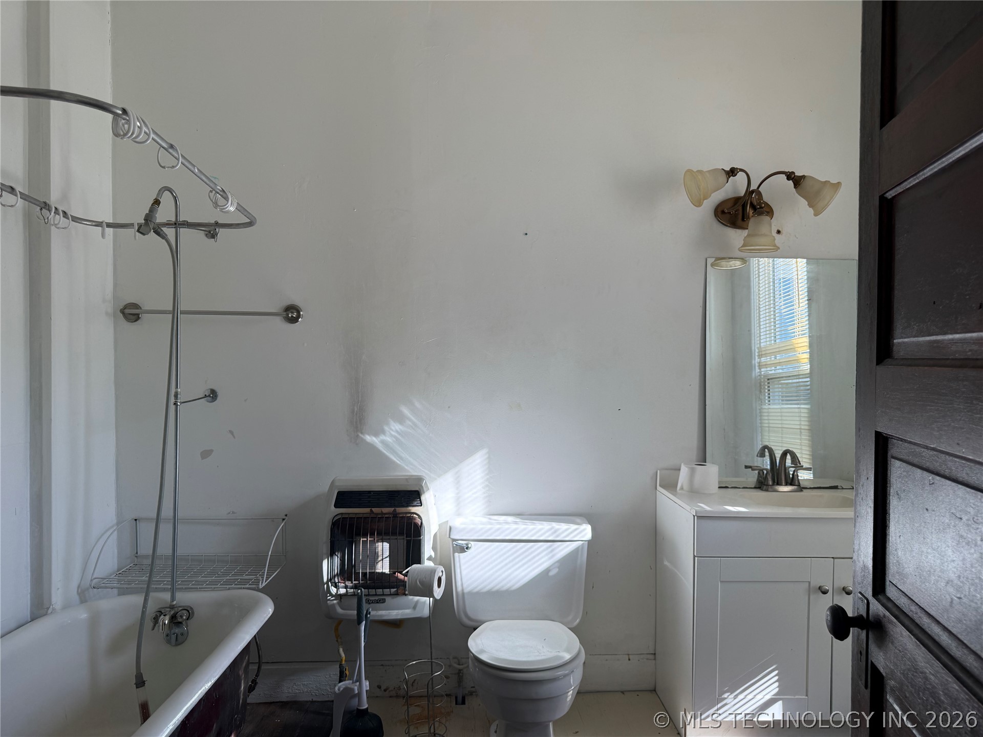 512 E 8th Street Property Photo 14