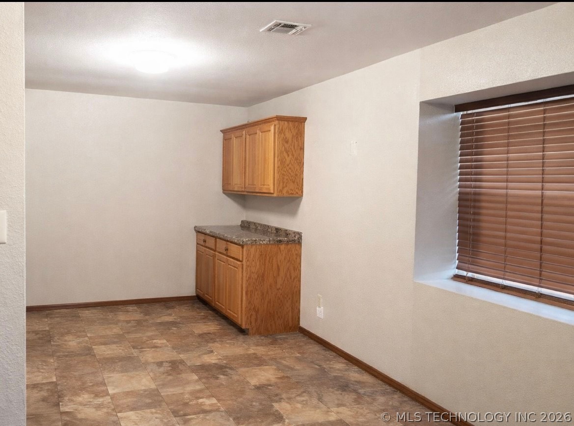 306 Ashway Street Property Photo 4