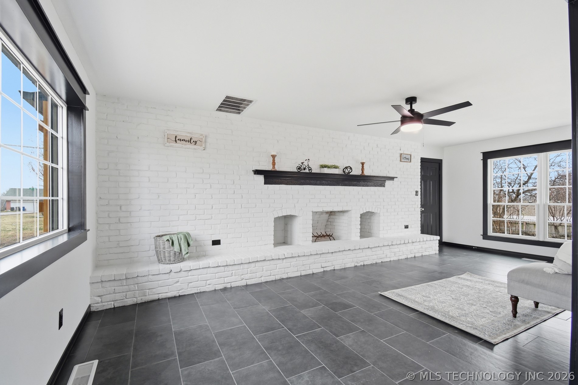 2227 S 83rd East Avenue Property Photo 2