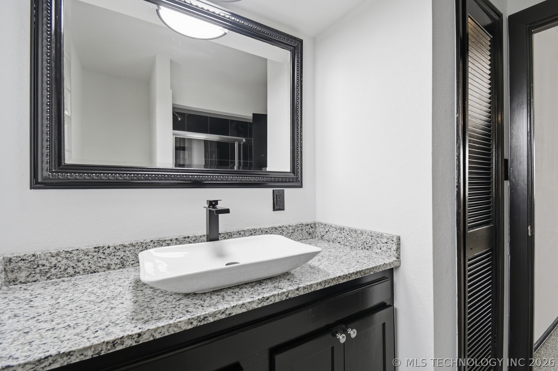 2227 S 83rd East Avenue Property Photo 18