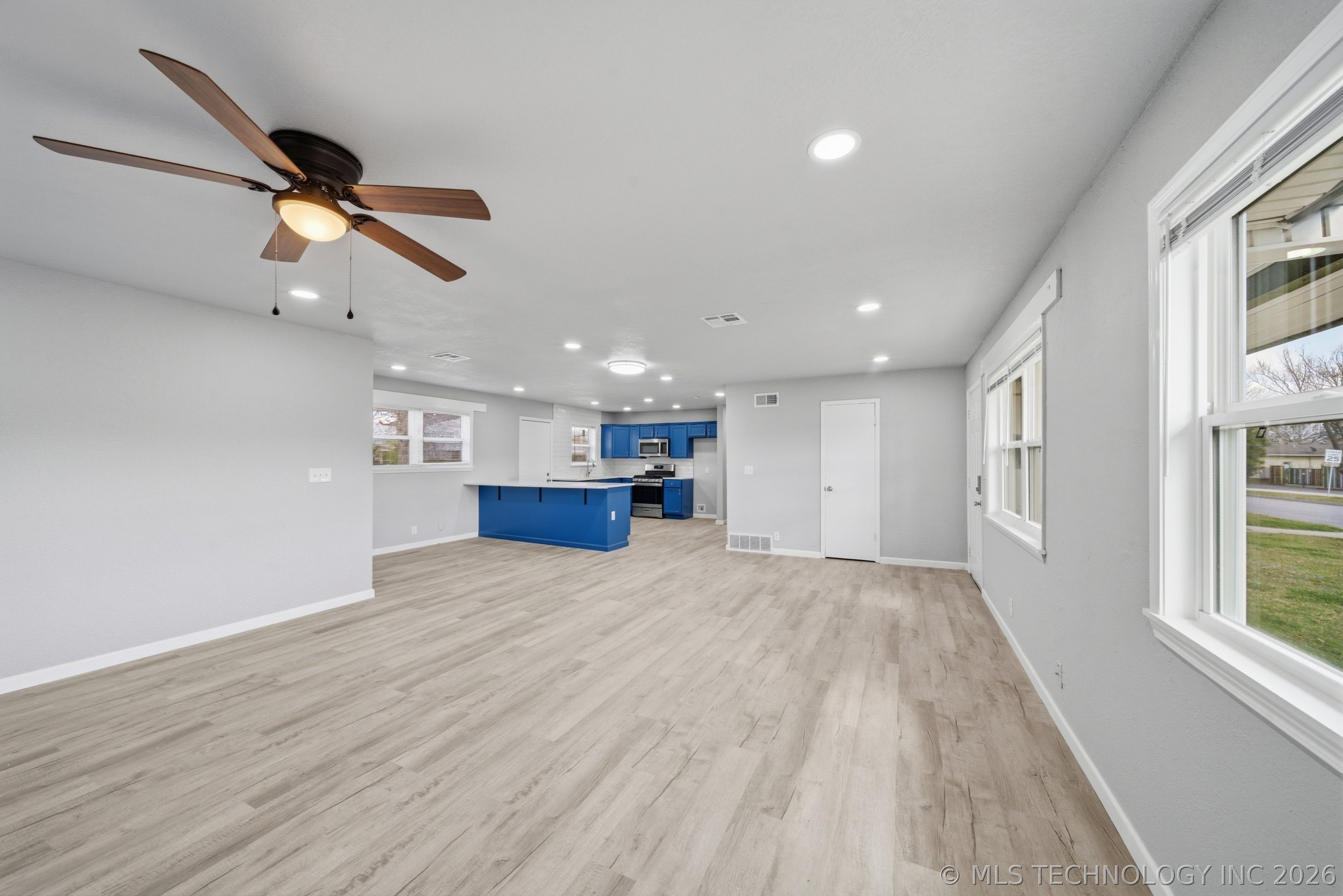 6531 E 28th Street Property Photo 6