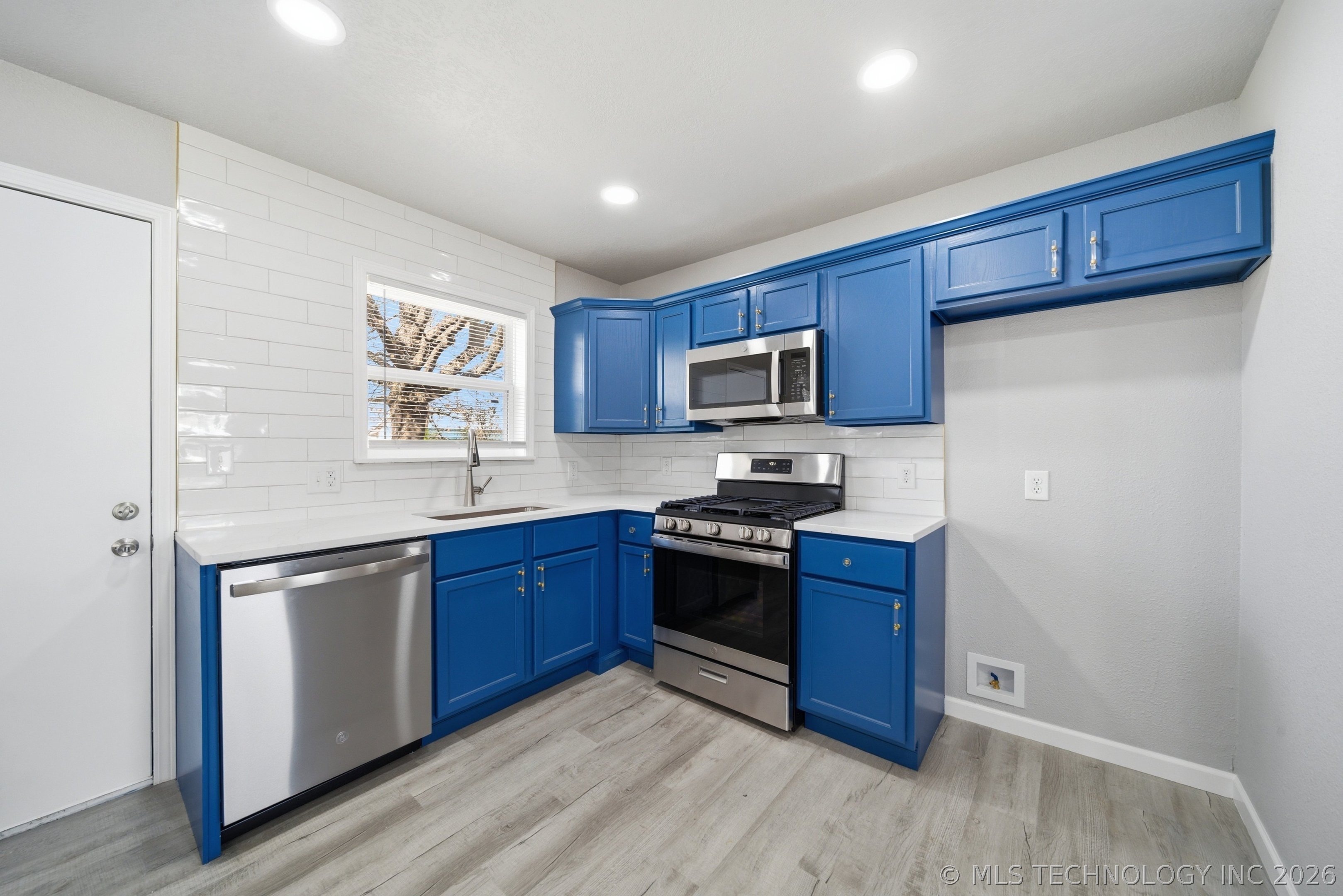 6531 E 28th Street Property Photo 12