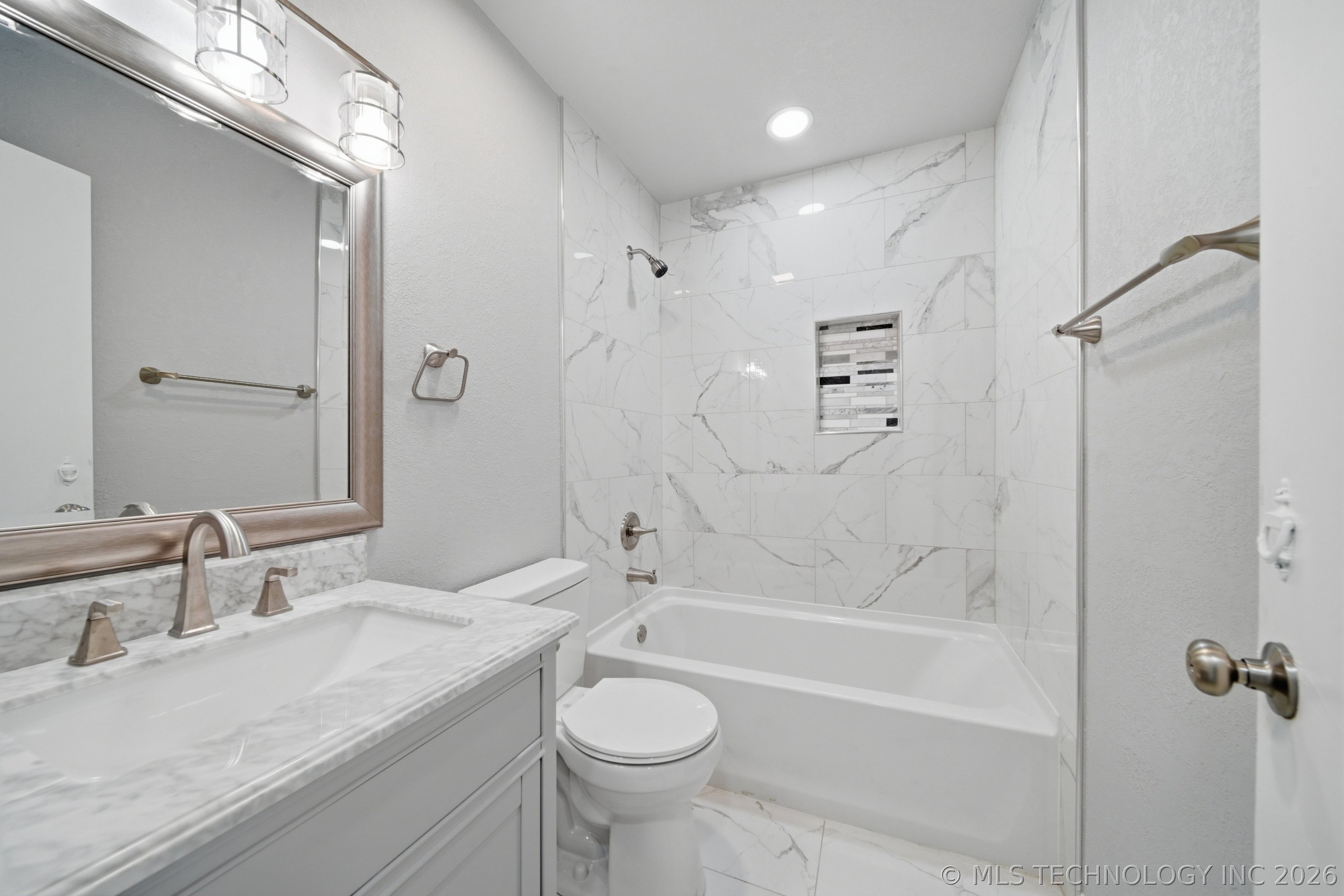 6531 E 28th Street Property Photo 19