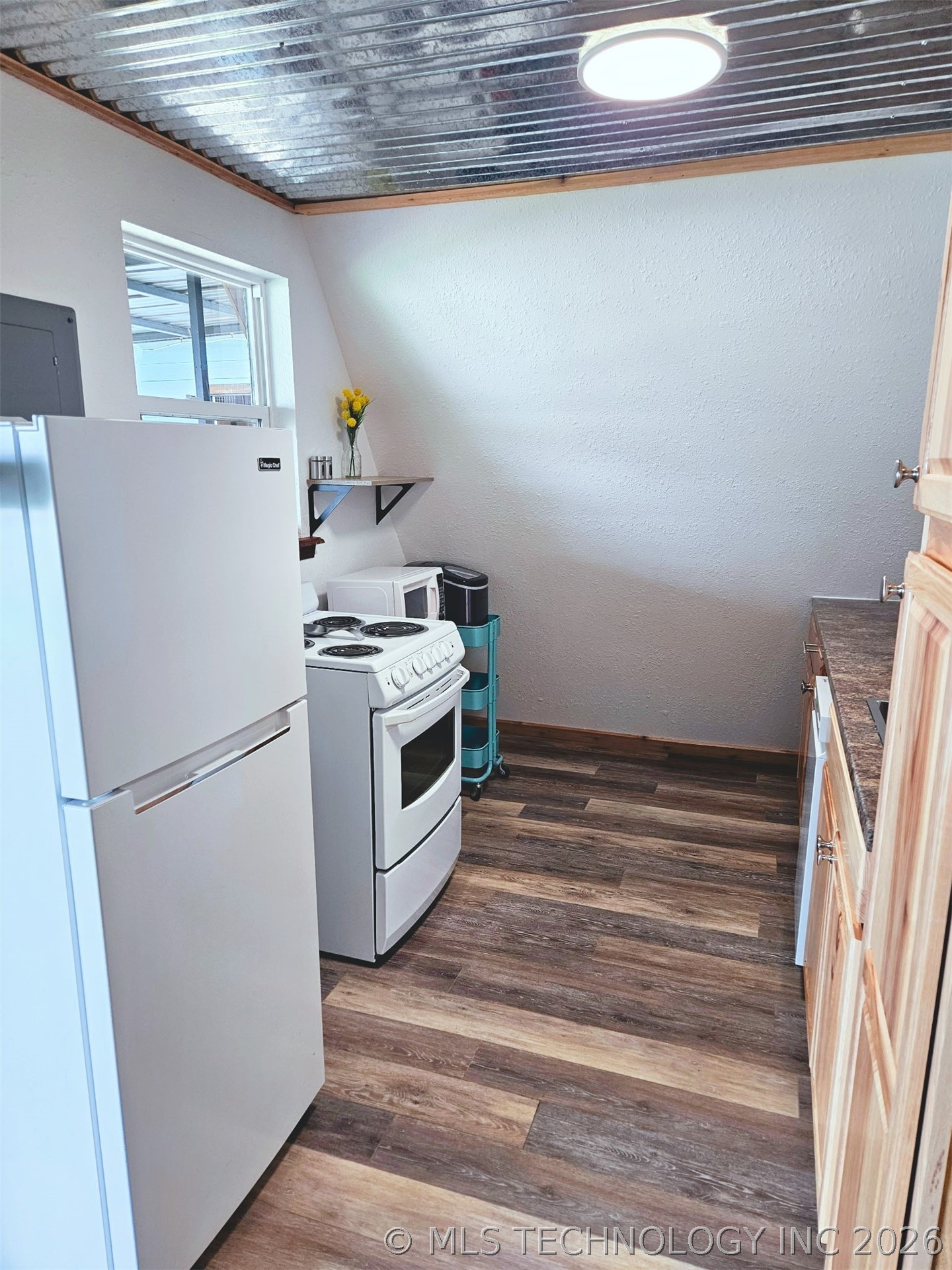 421375 E 1150 Road Property Photo 27
