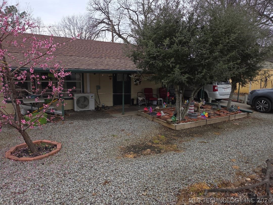 120290 S 4182 Property Photo 3
