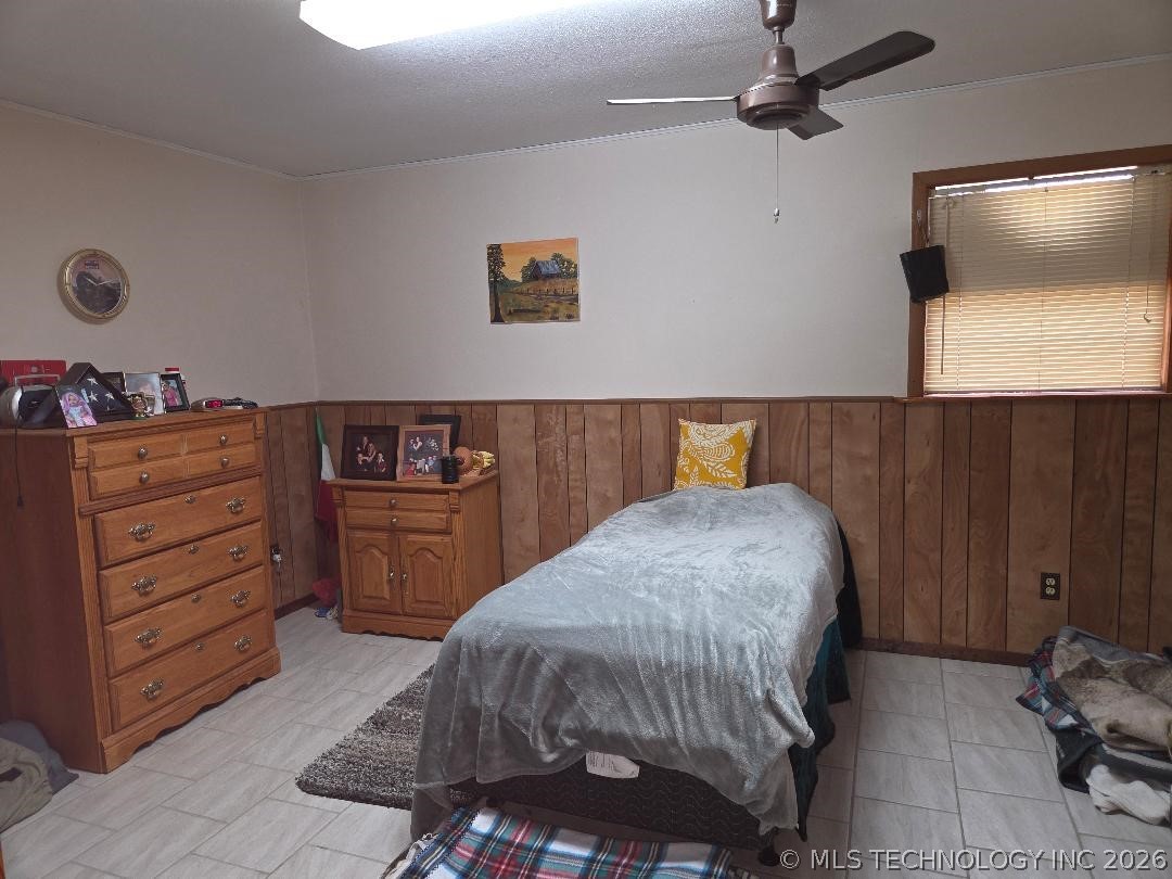 120290 S 4182 Property Photo 18